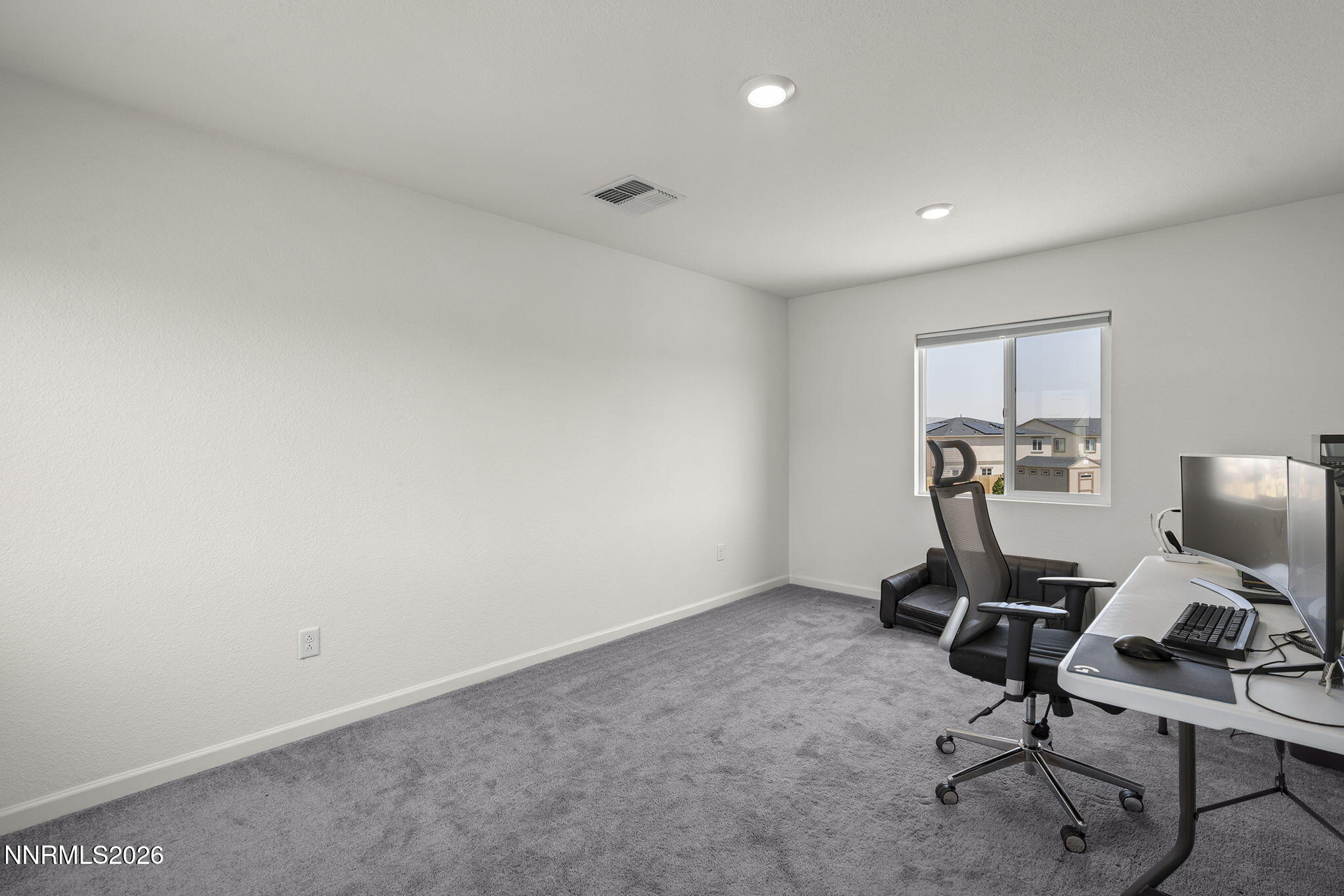 8940 Buffalo Grove Drive Property Photo 19