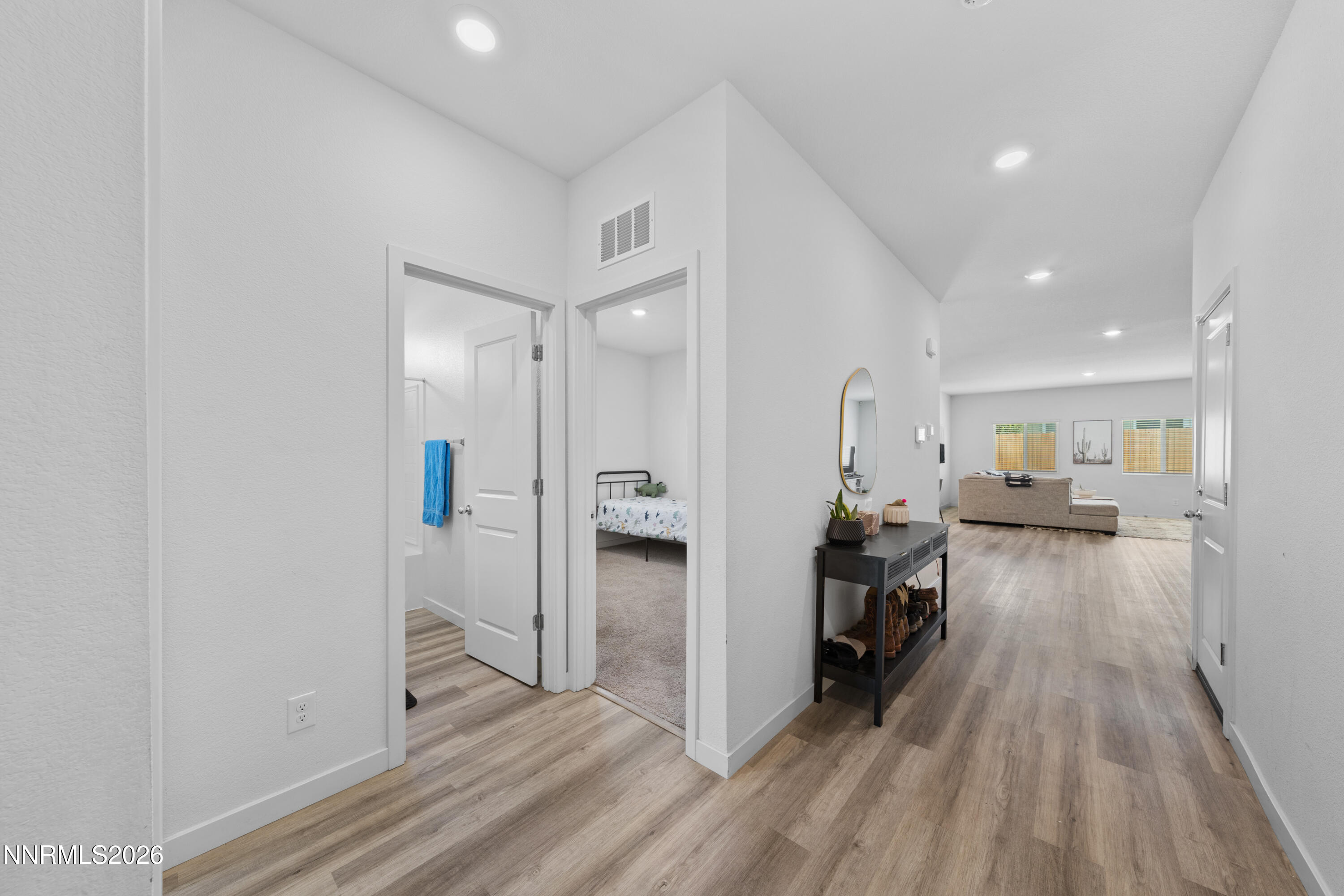 1692 Picetti Way Property Photo 3