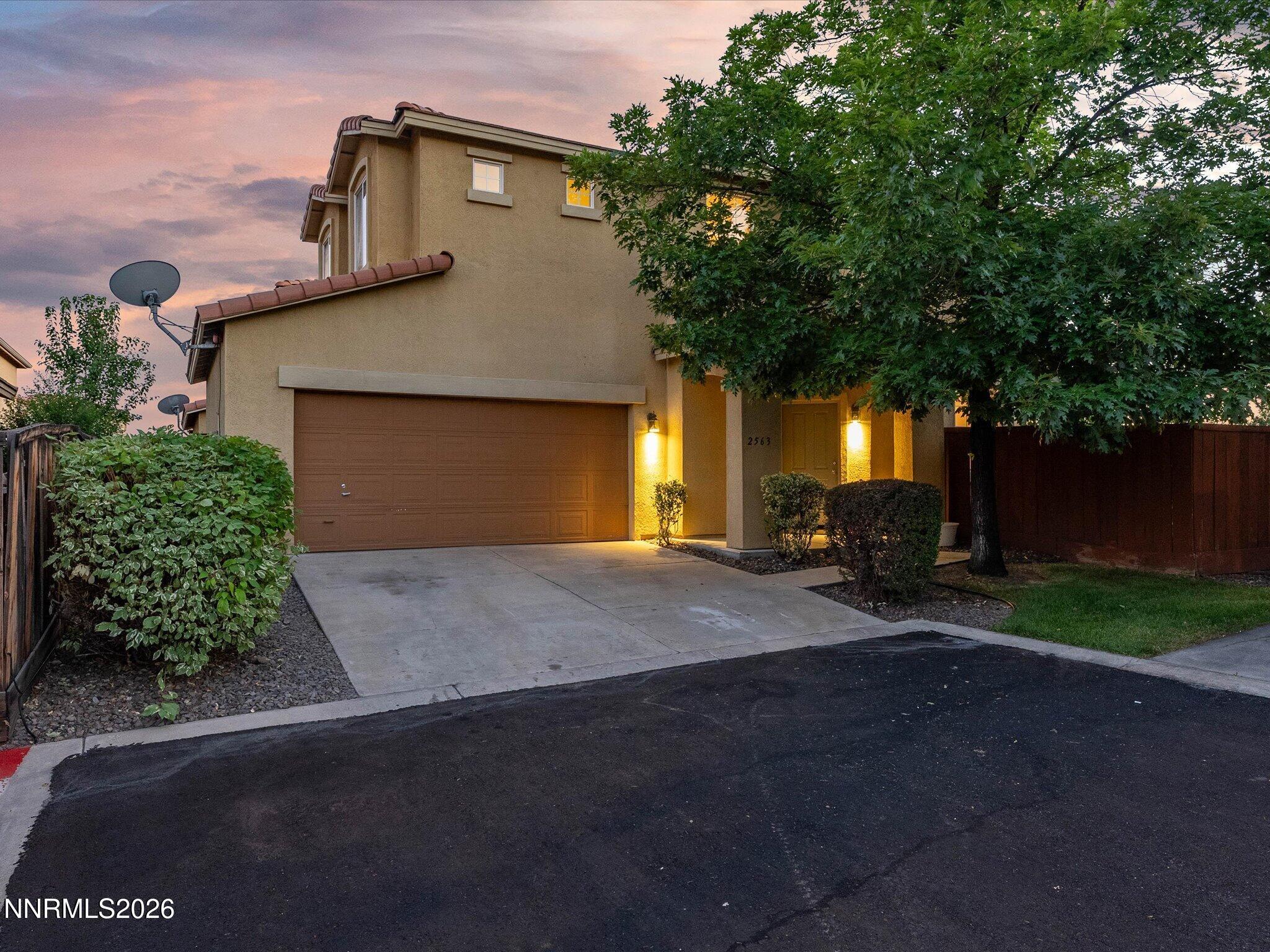 2563 Napoli Drive Property Photo 1