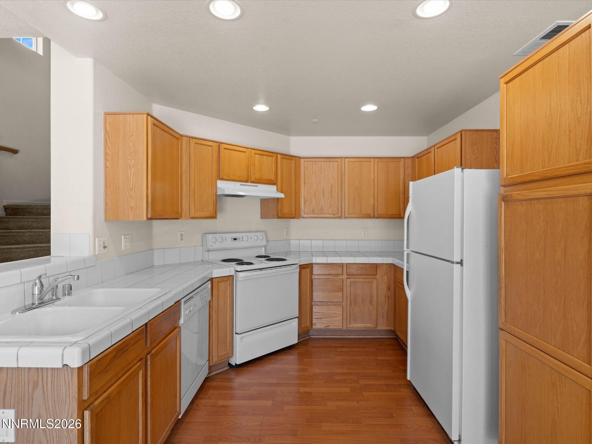 2563 Napoli Drive Property Photo 16