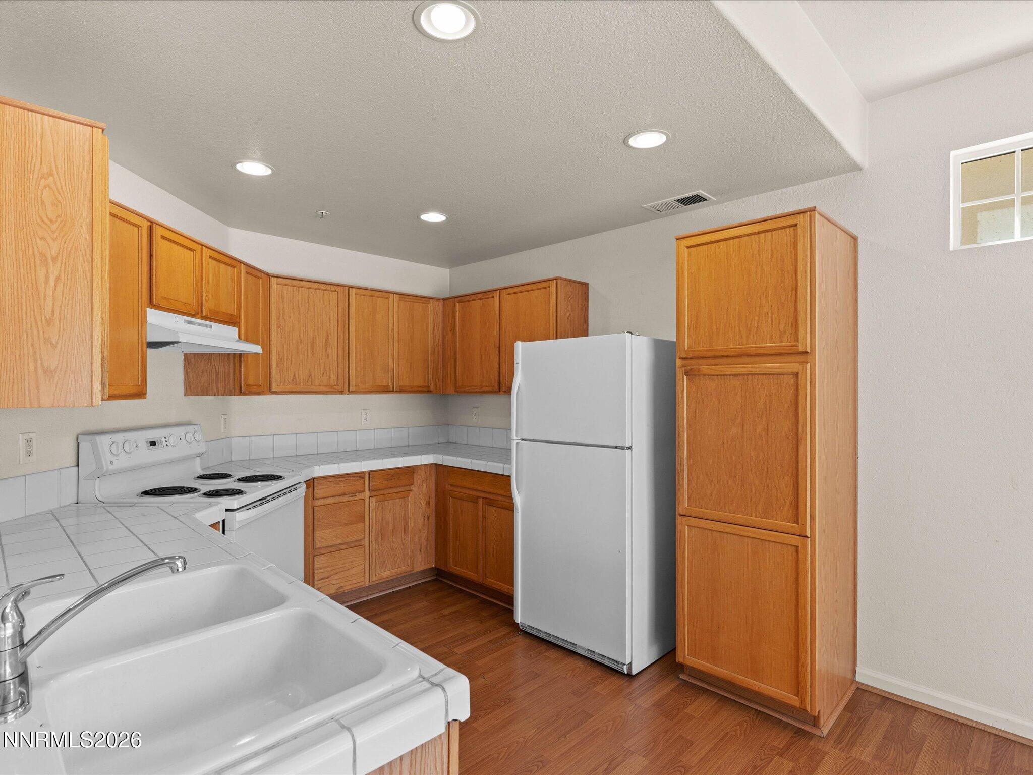 2563 Napoli Drive Property Photo 18