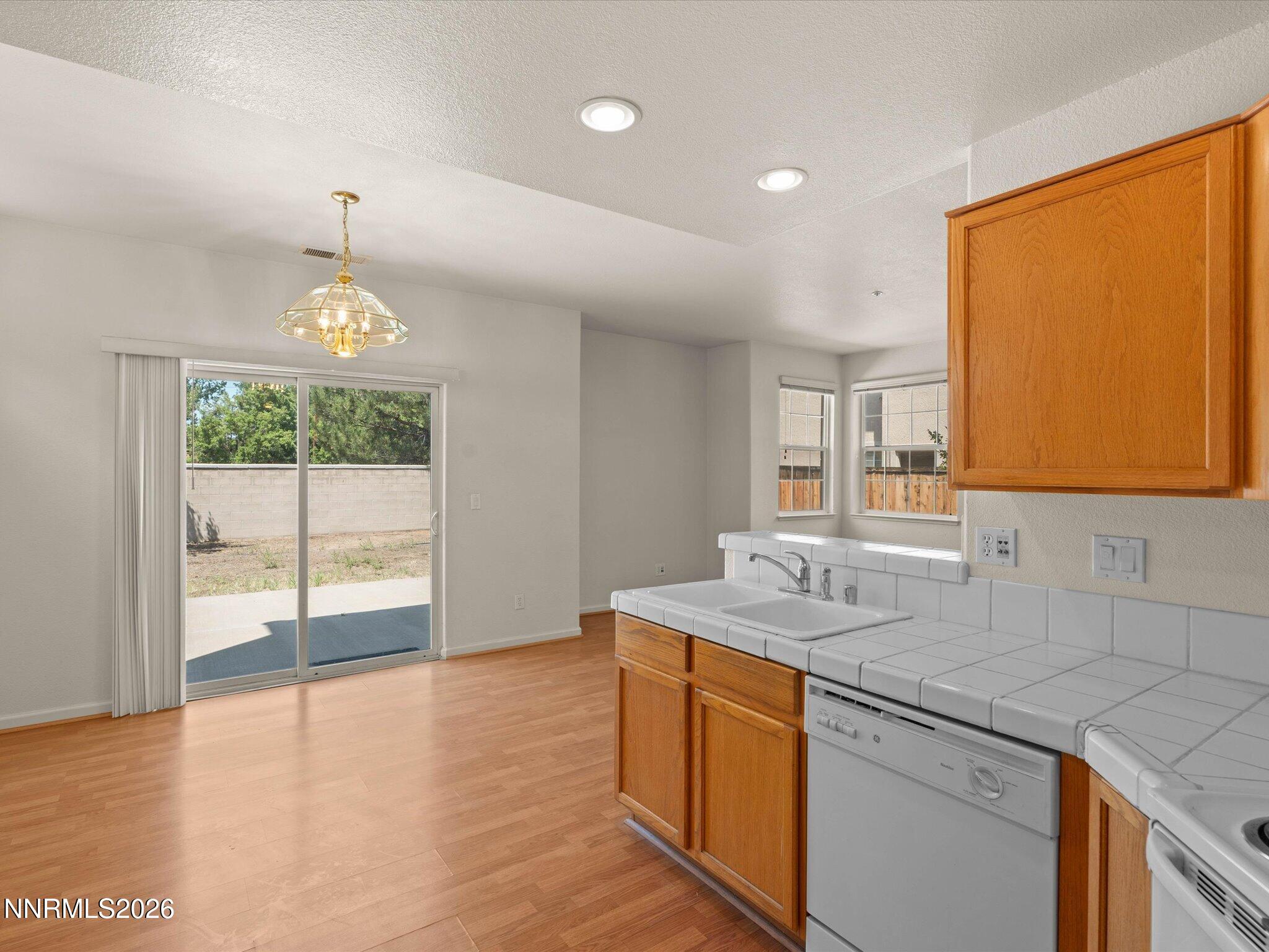 2563 Napoli Drive Property Photo 19