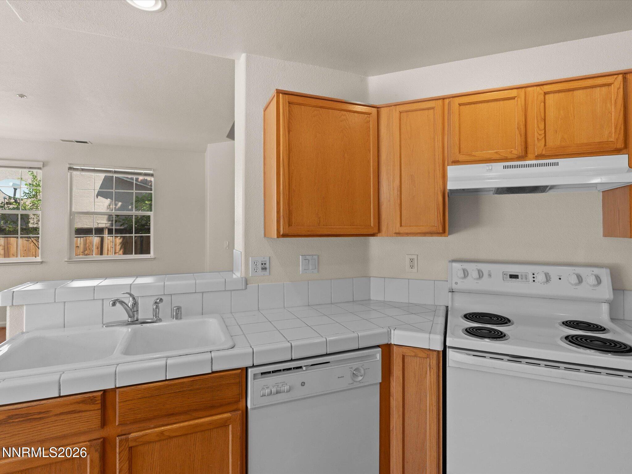 2563 Napoli Drive Property Photo 20