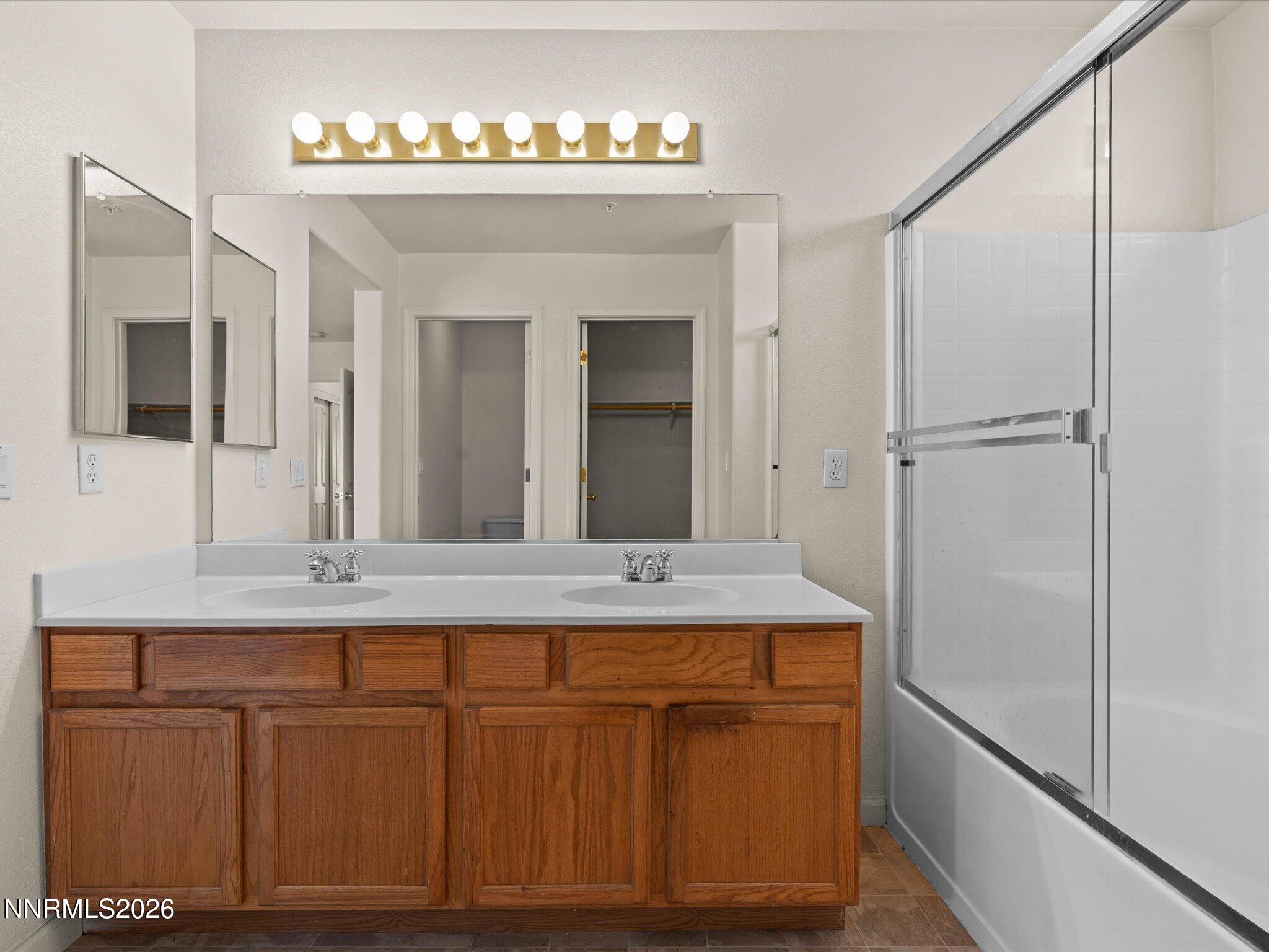 2563 Napoli Drive Property Photo 29