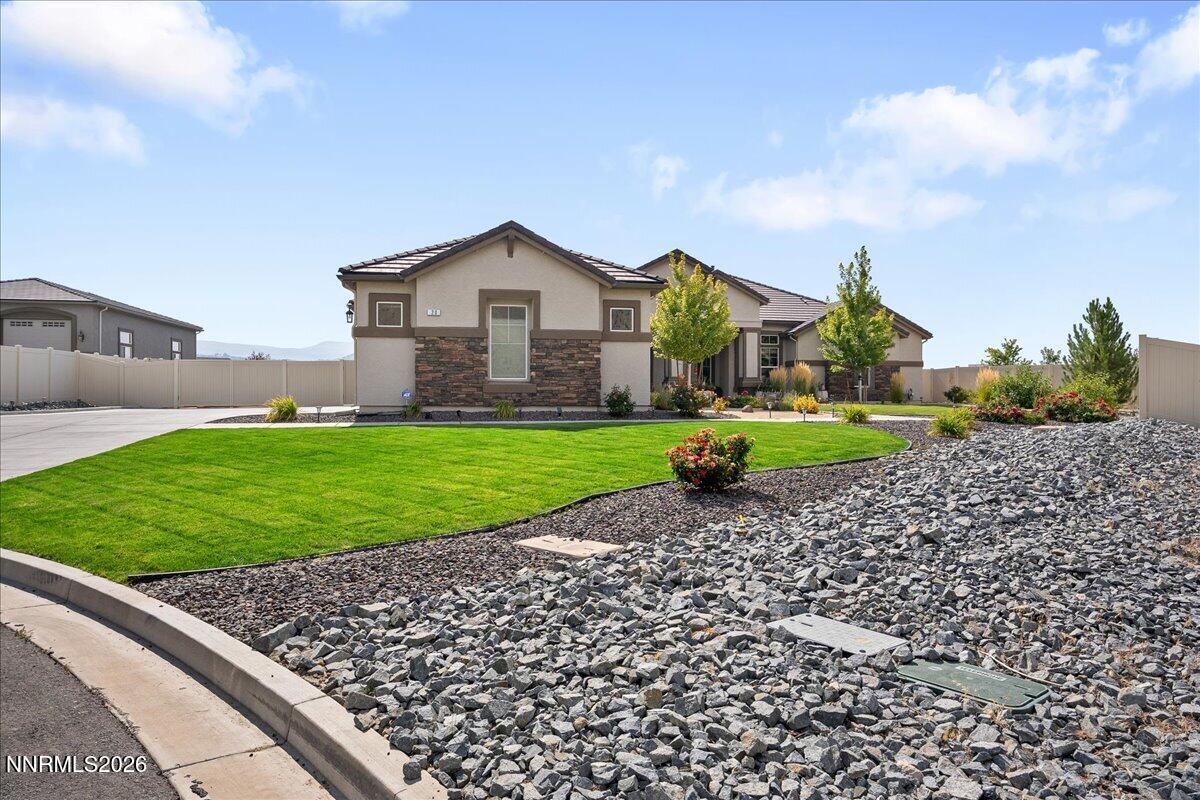 20 Diamond Stream Court Property Photo 2