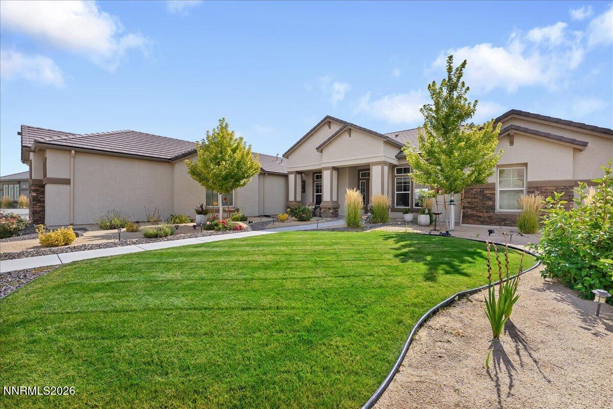 20 Diamond Stream Court Property Photo 3