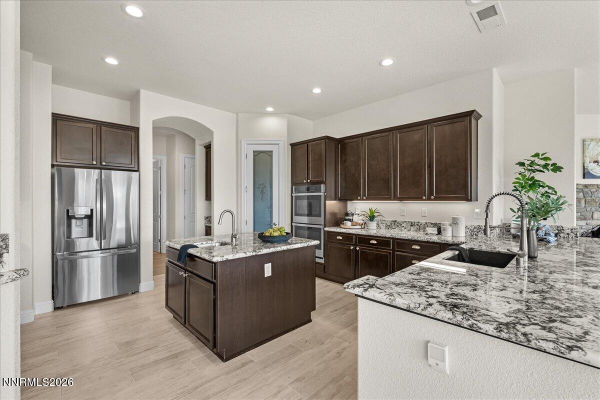 20 Diamond Stream Court Property Photo 11