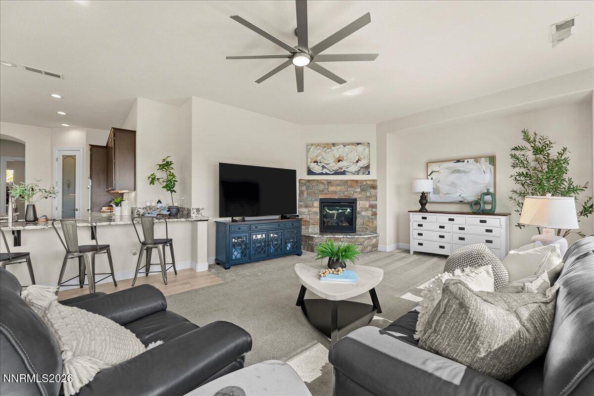 20 Diamond Stream Court Property Photo 18