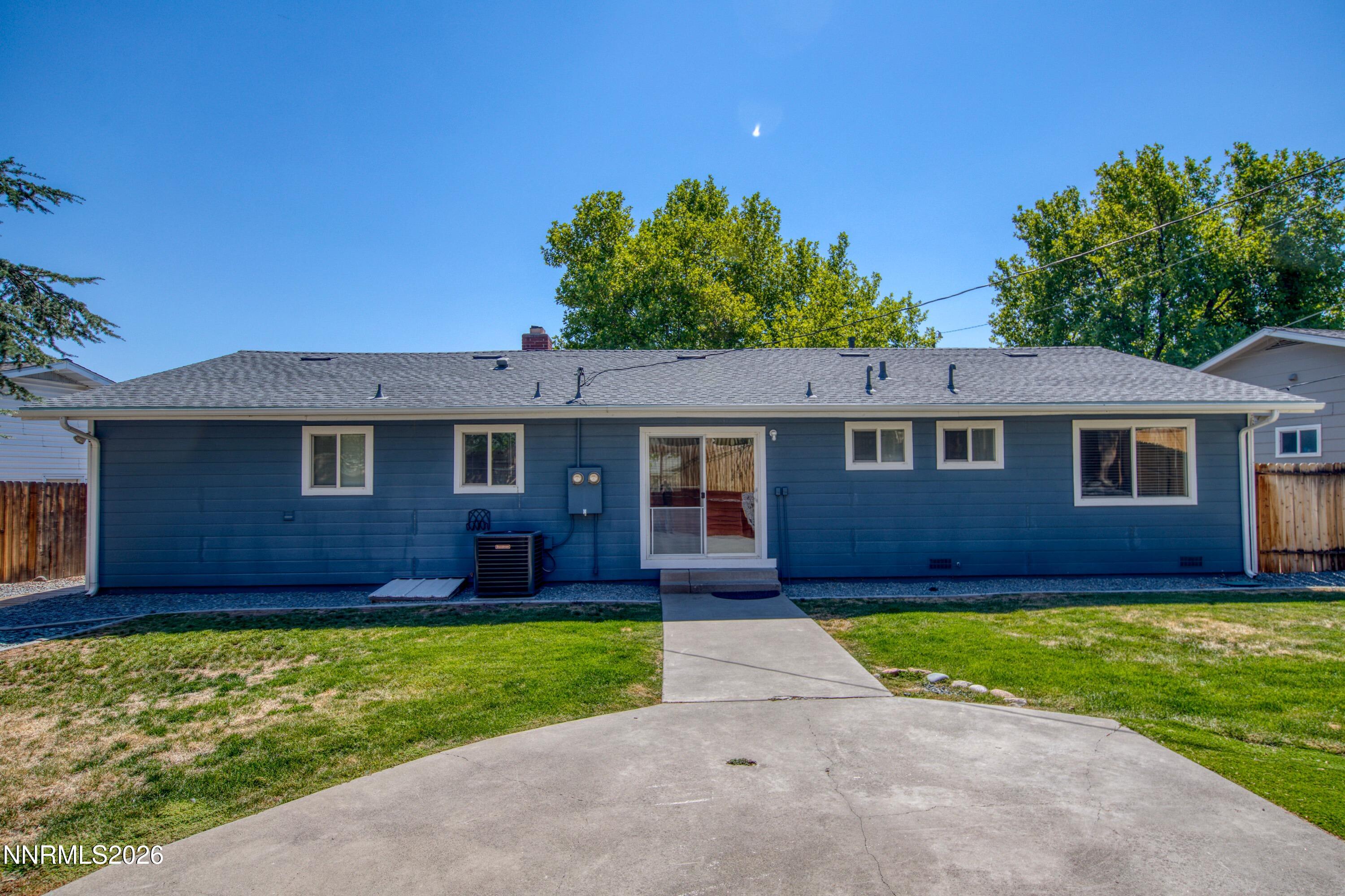 765 Montana Drive Property Photo 3