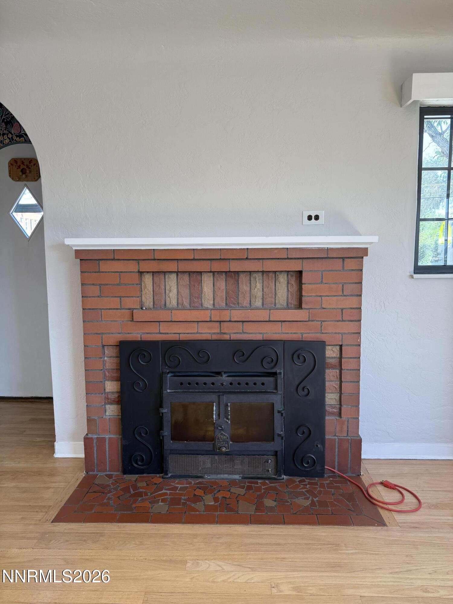 305 E 4th Street Property Photo 16