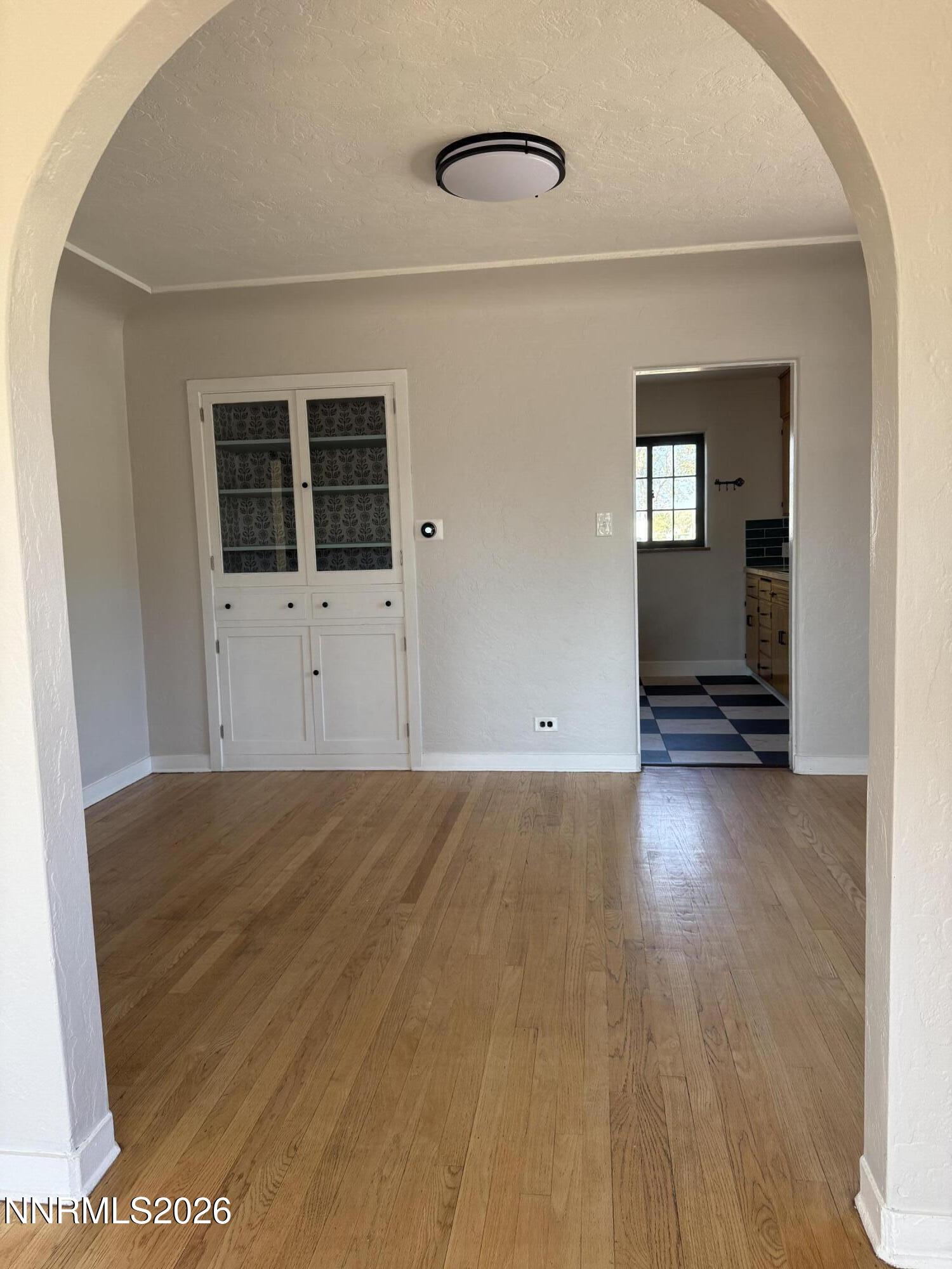 305 E 4th Street Property Photo 19