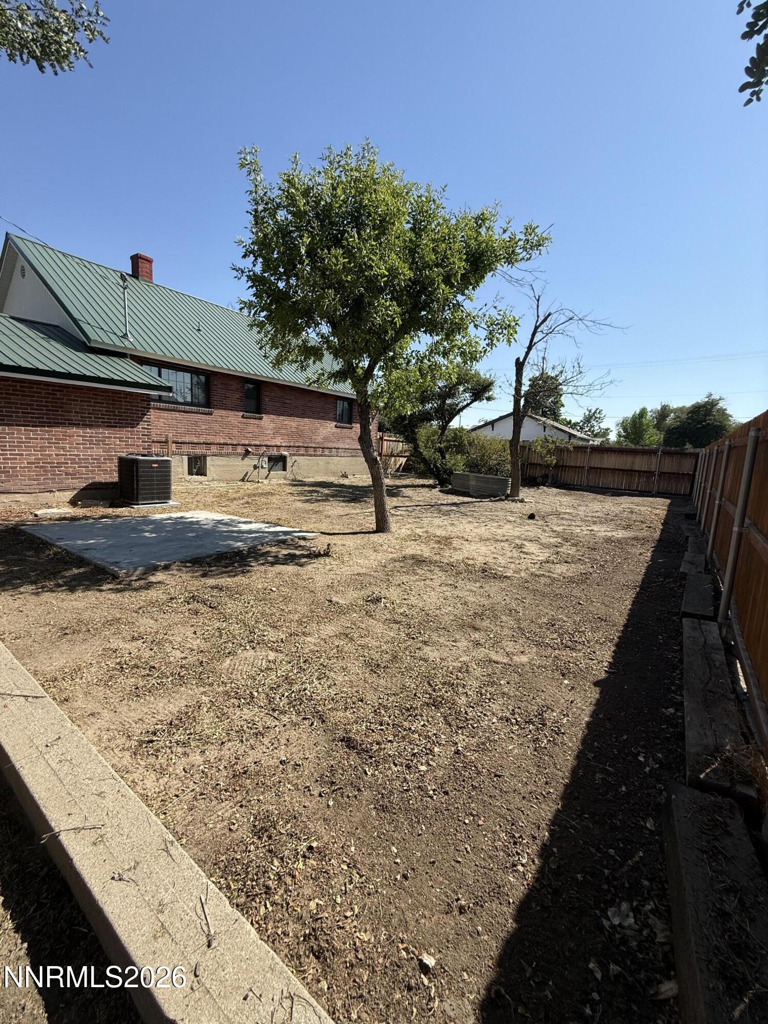 305 E 4th Street Property Photo 51