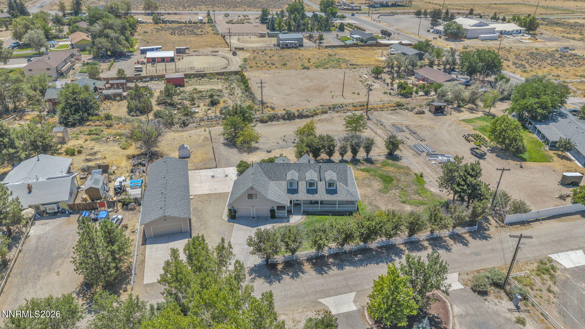 1811 Helman Drive Property Photo 2
