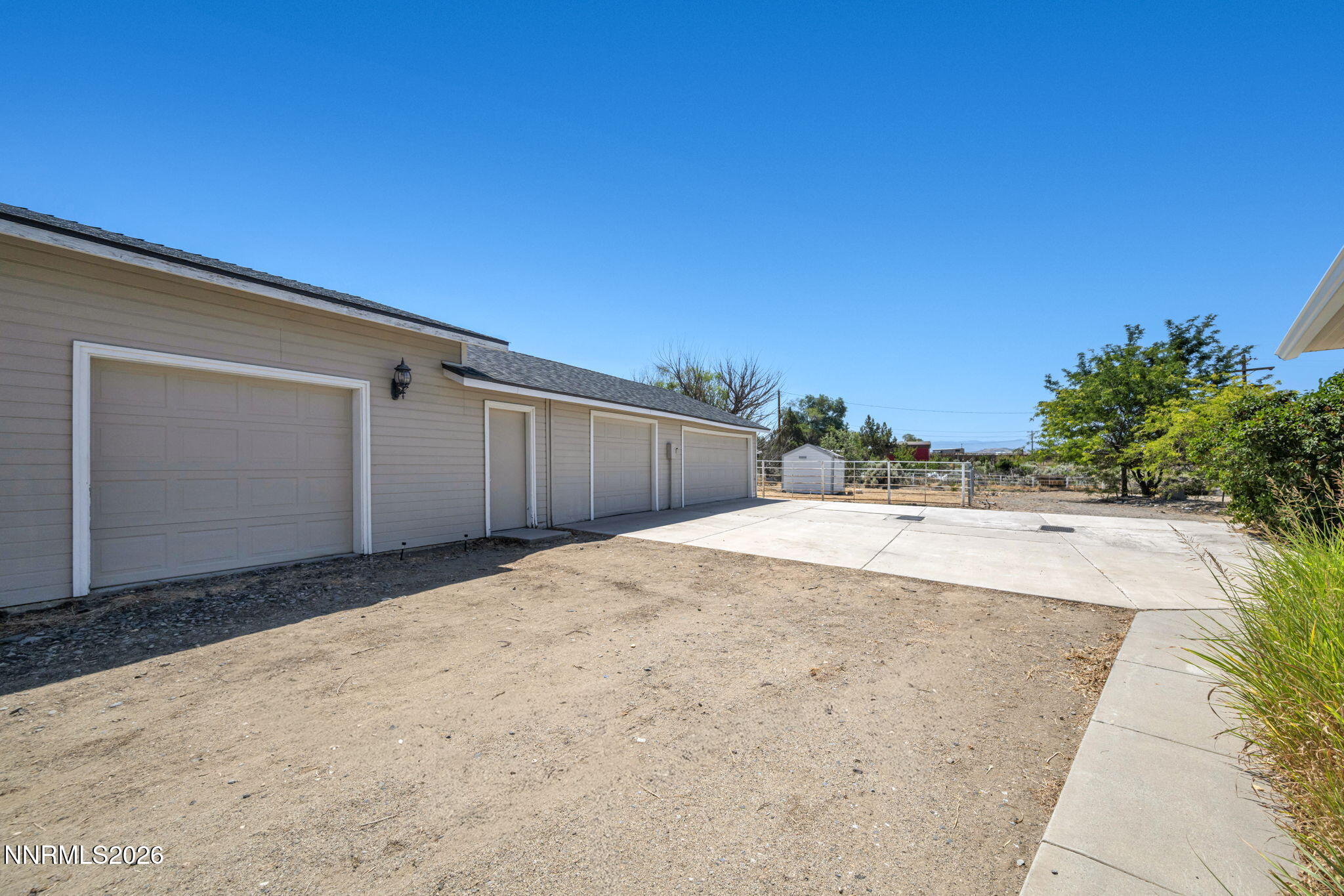1811 Helman Drive Property Photo 4