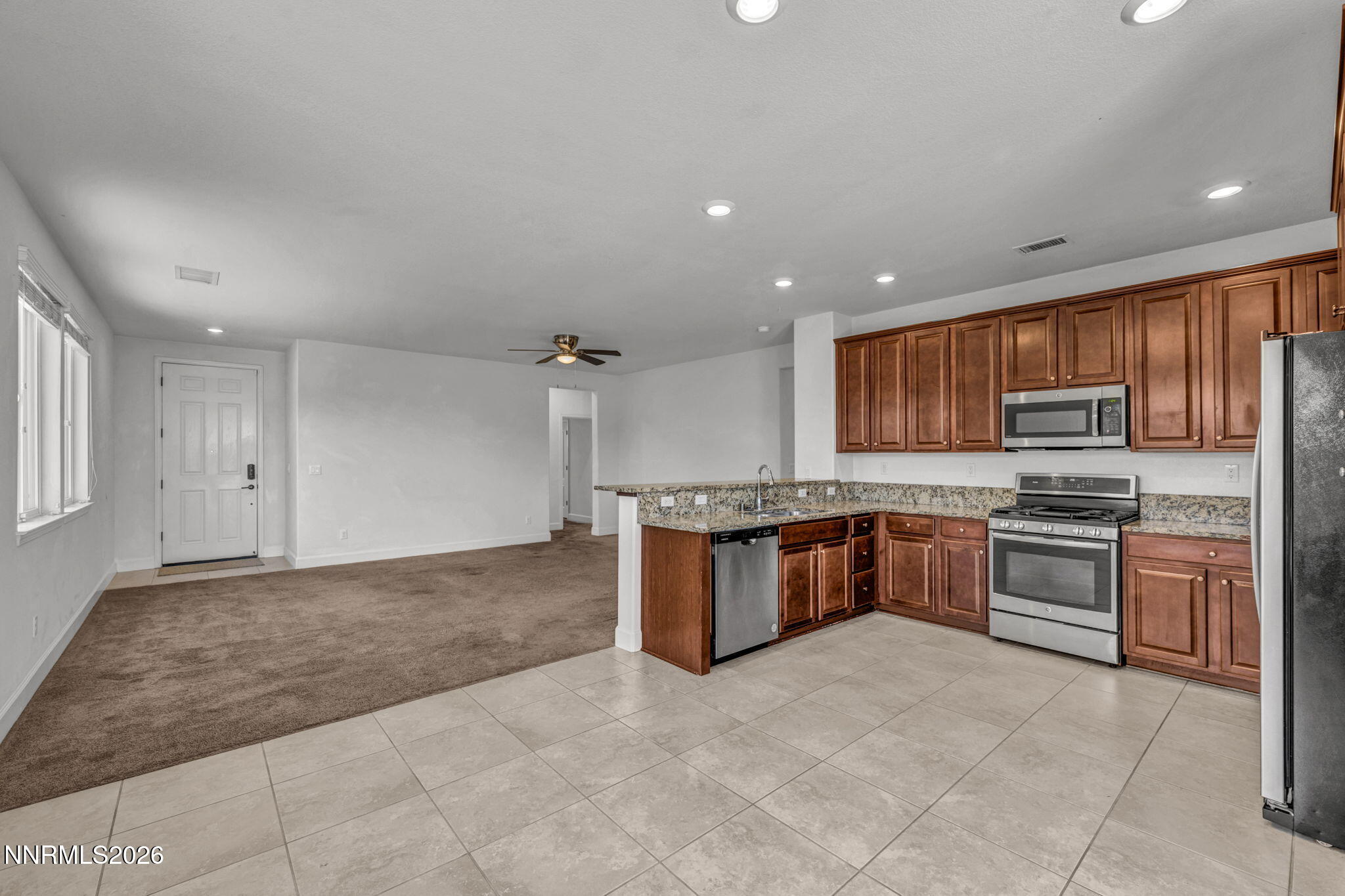 1114 Monument Peak Drive Property Photo 16