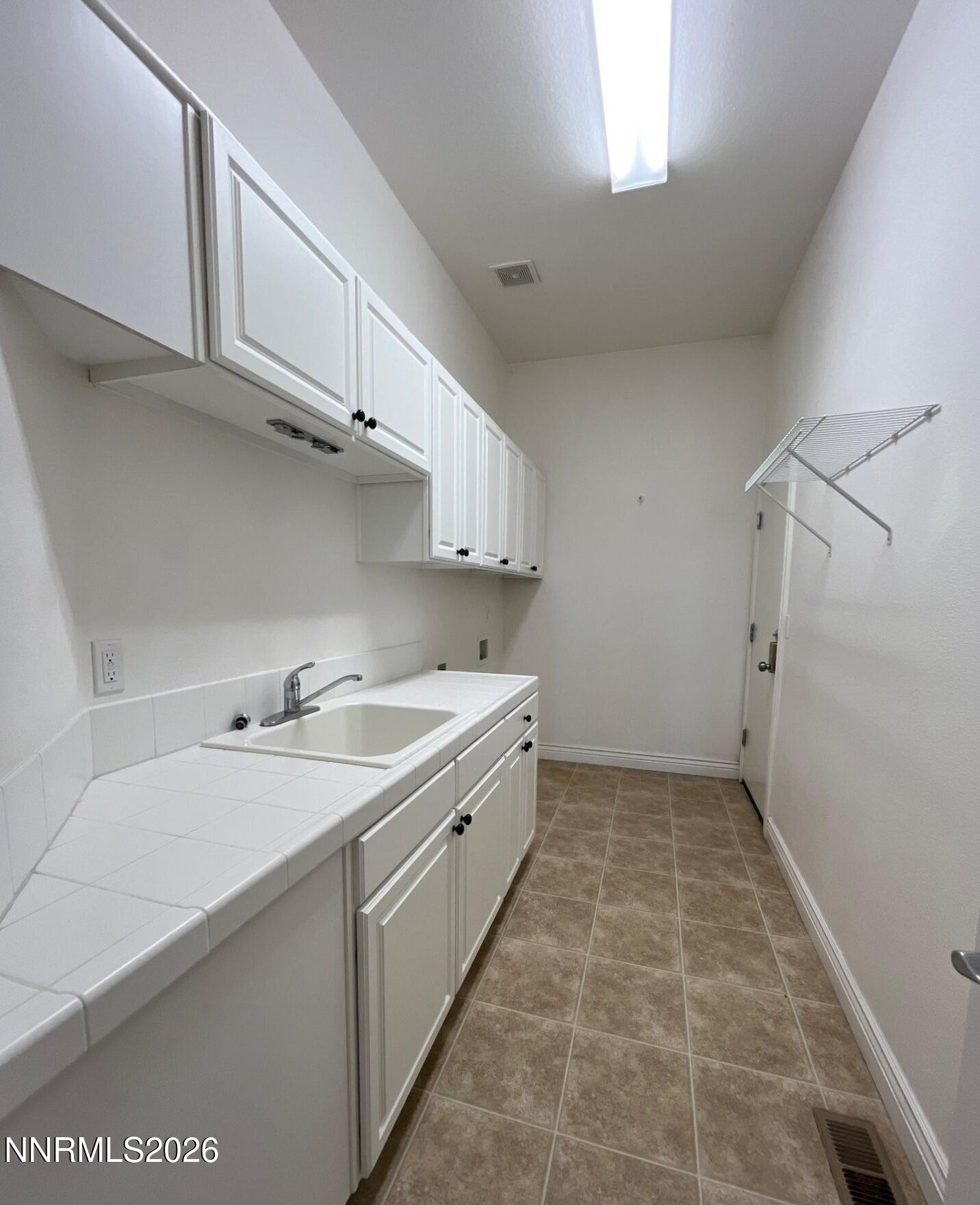 2810 Halo Drive Property Photo 22