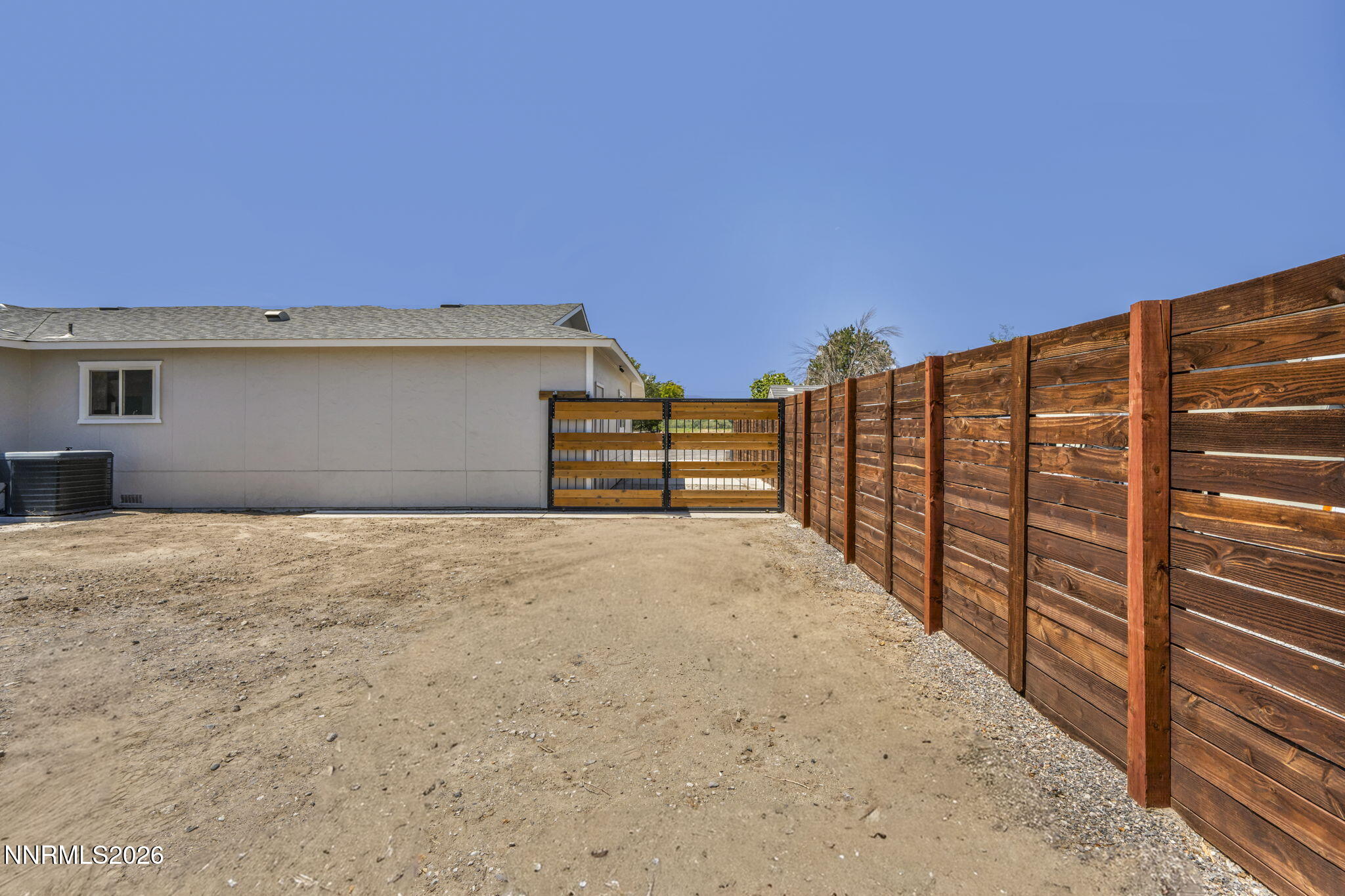 215 Ruby Street Property Photo 6