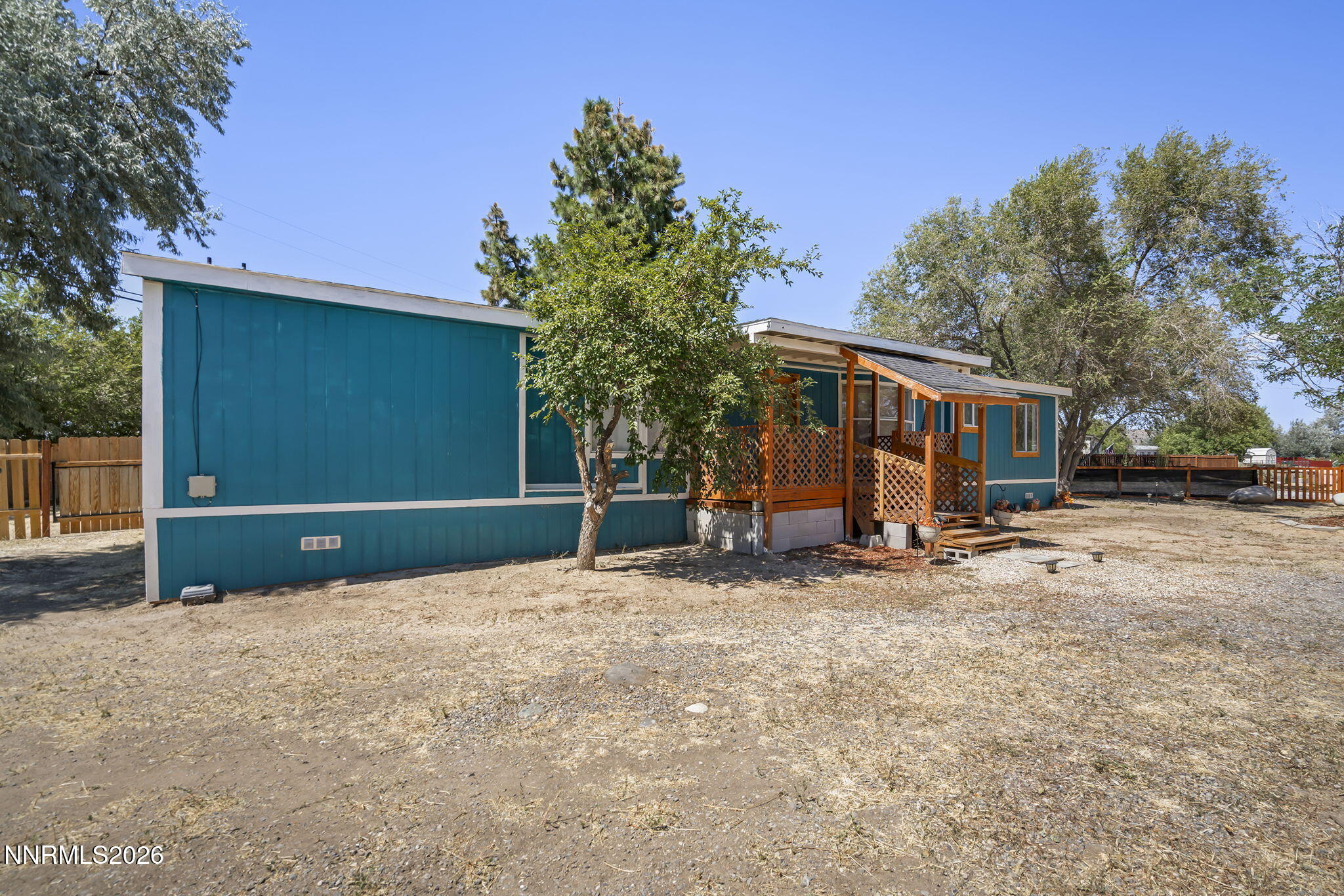4075 Bobolink Circle Property Photo 1