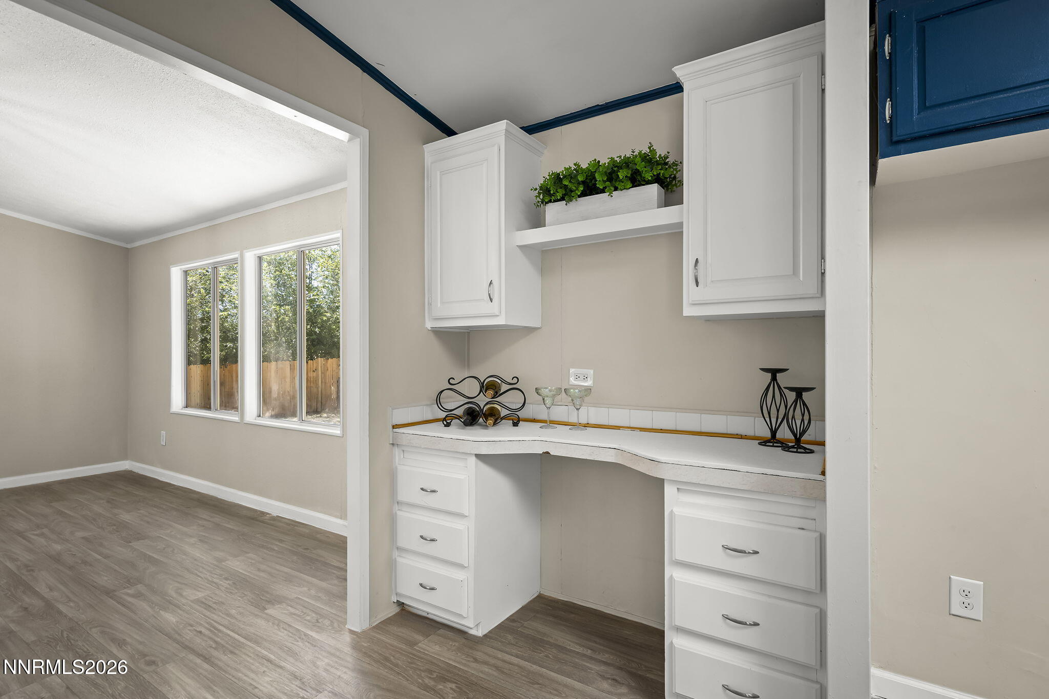 4075 Bobolink Circle Property Photo 8