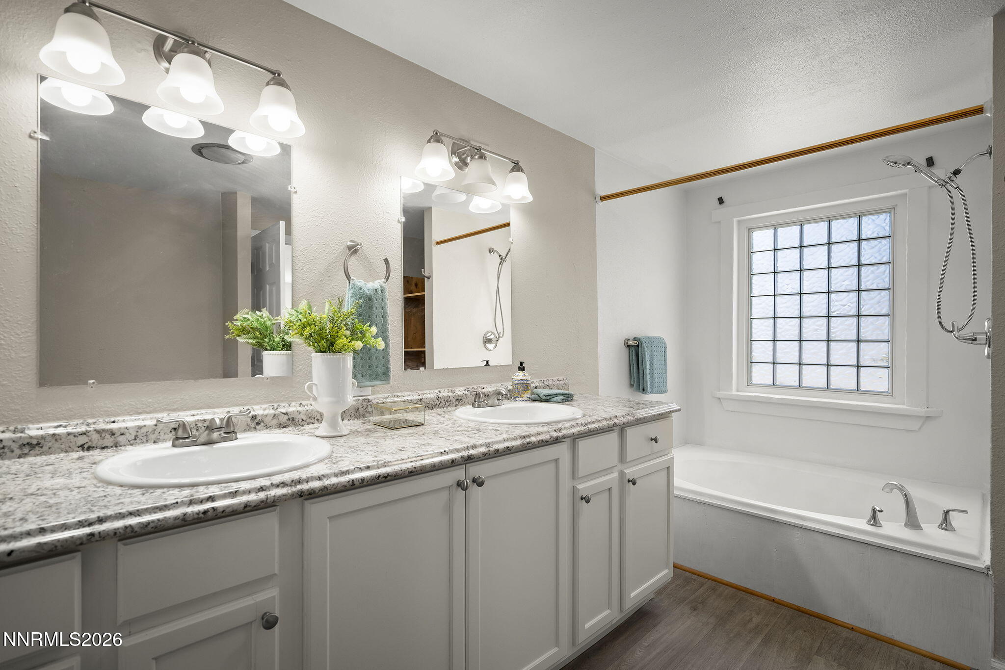 4075 Bobolink Circle Property Photo 13