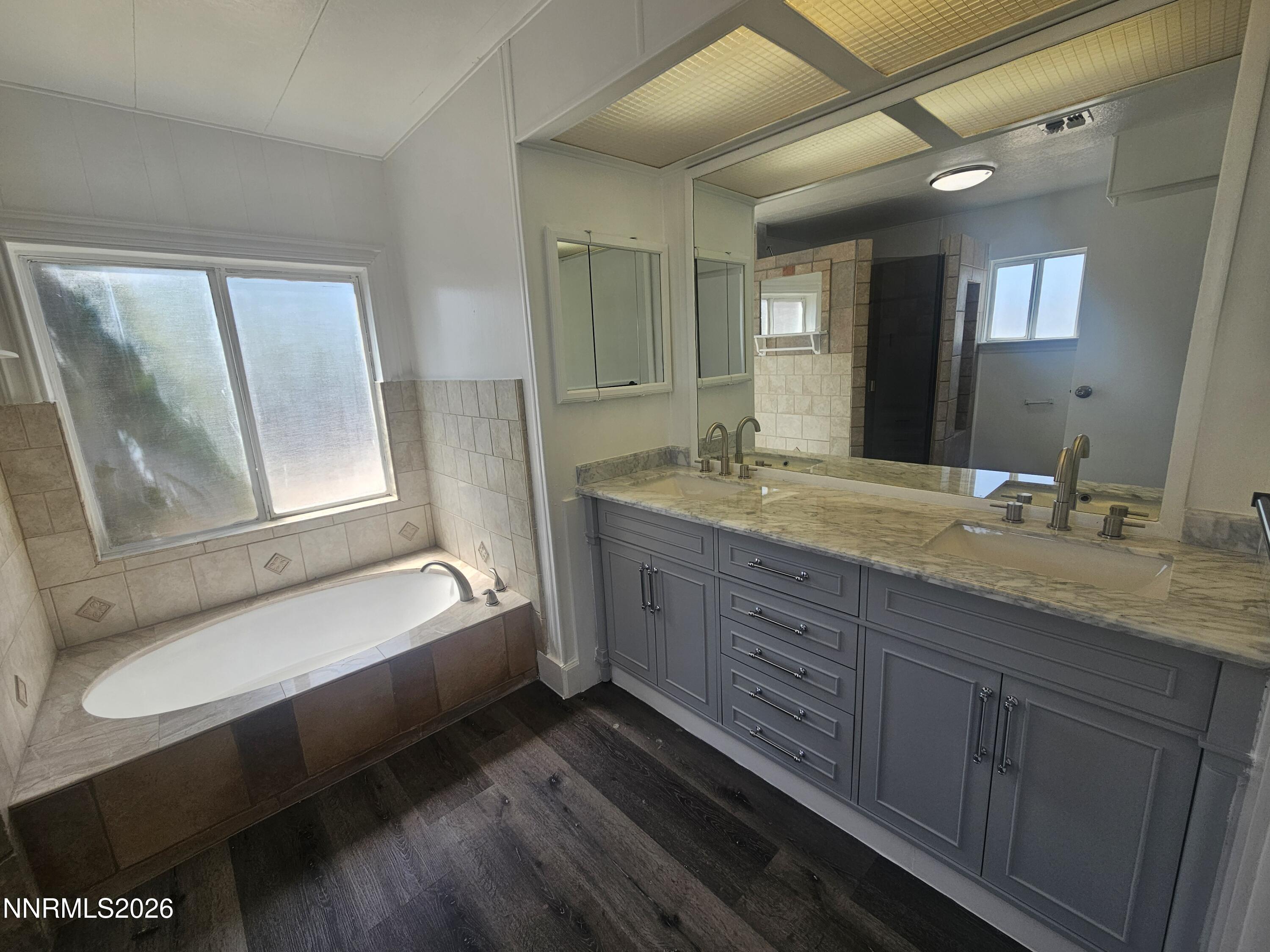 3715 Amber Street Property Photo 6