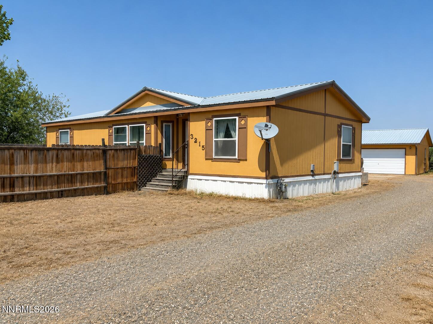 3215 W Thomas Canyon Road Property Photo 1