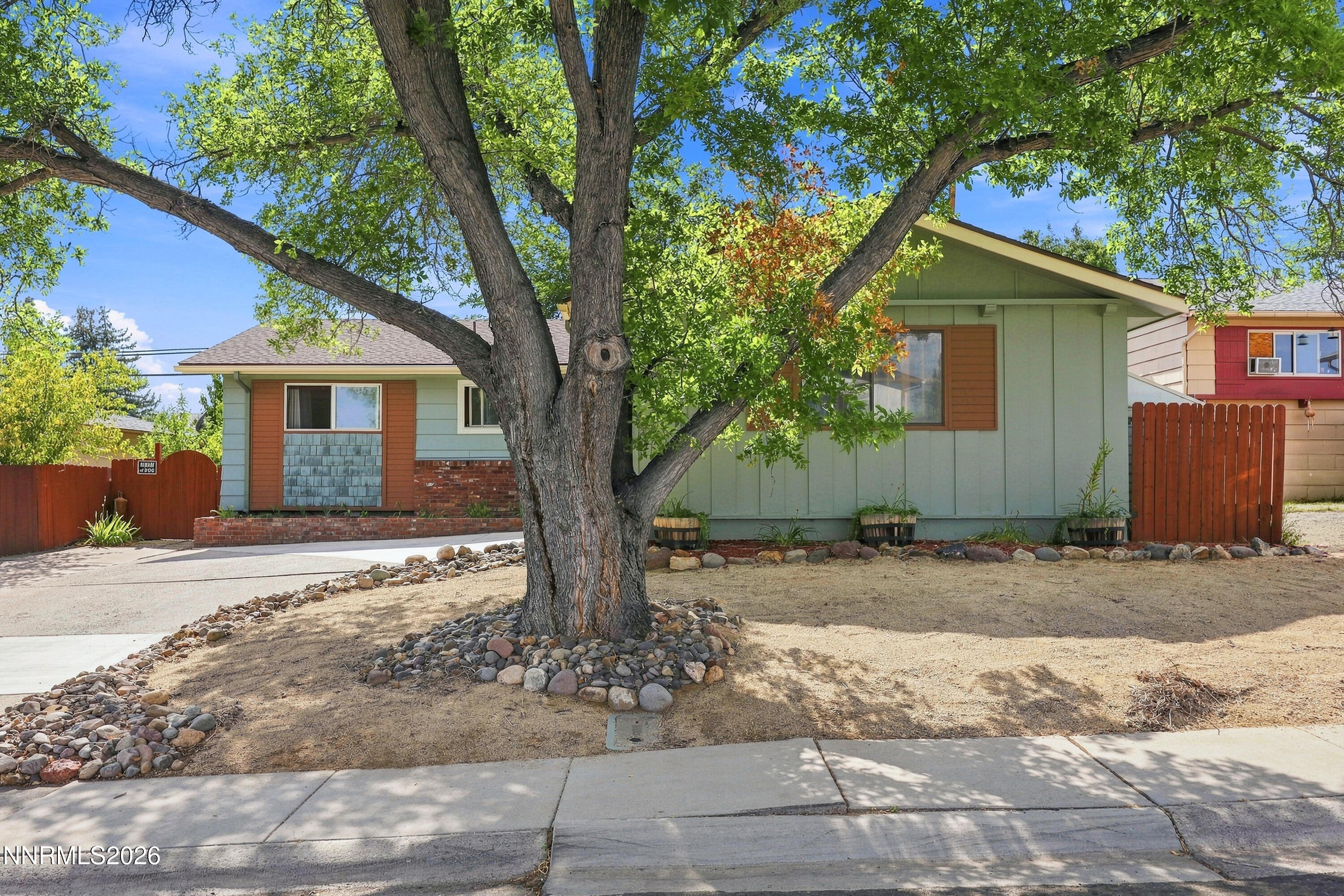 1215 Colusa Drive Property Photo 2