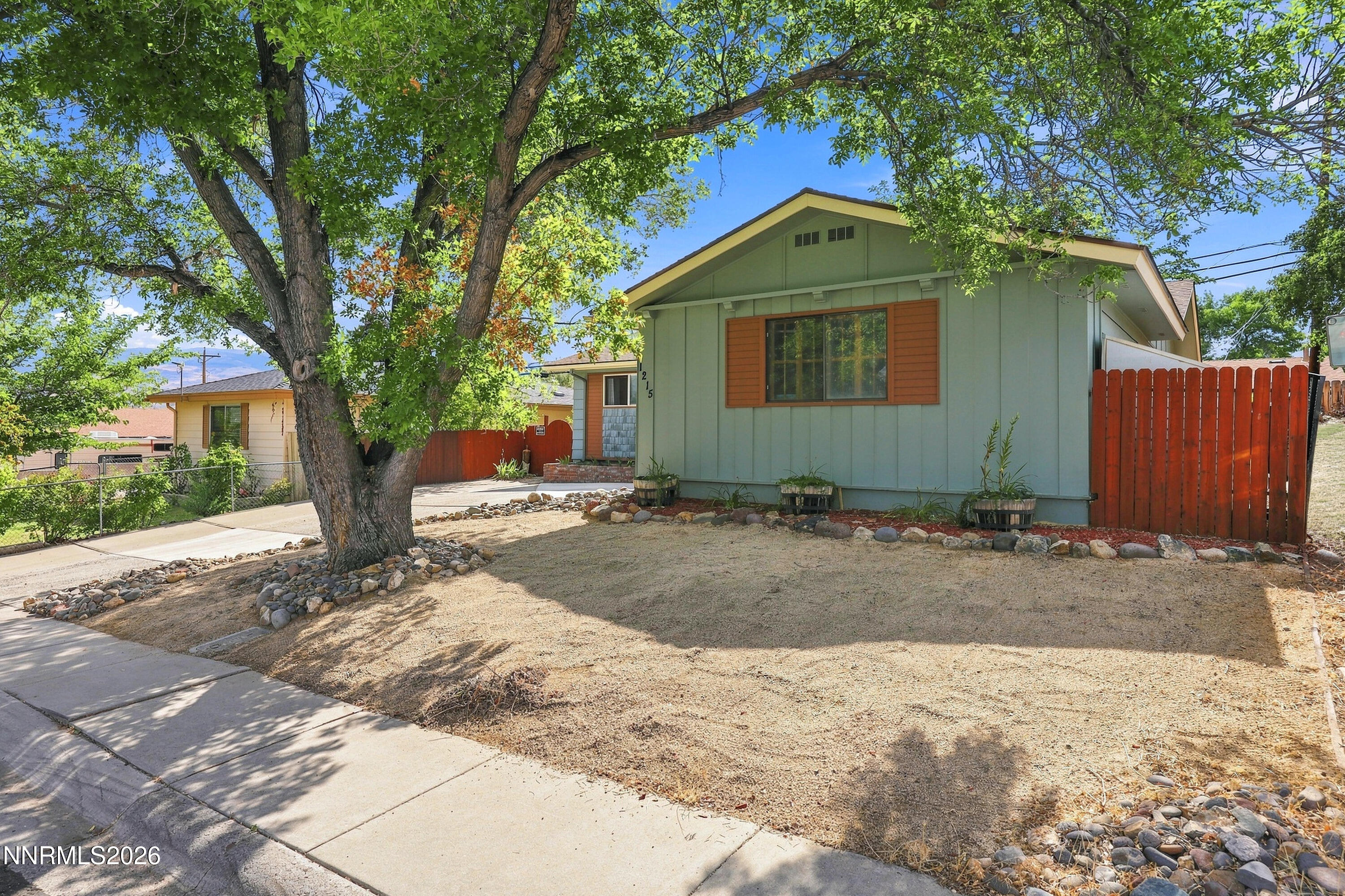 1215 Colusa Drive Property Photo 3