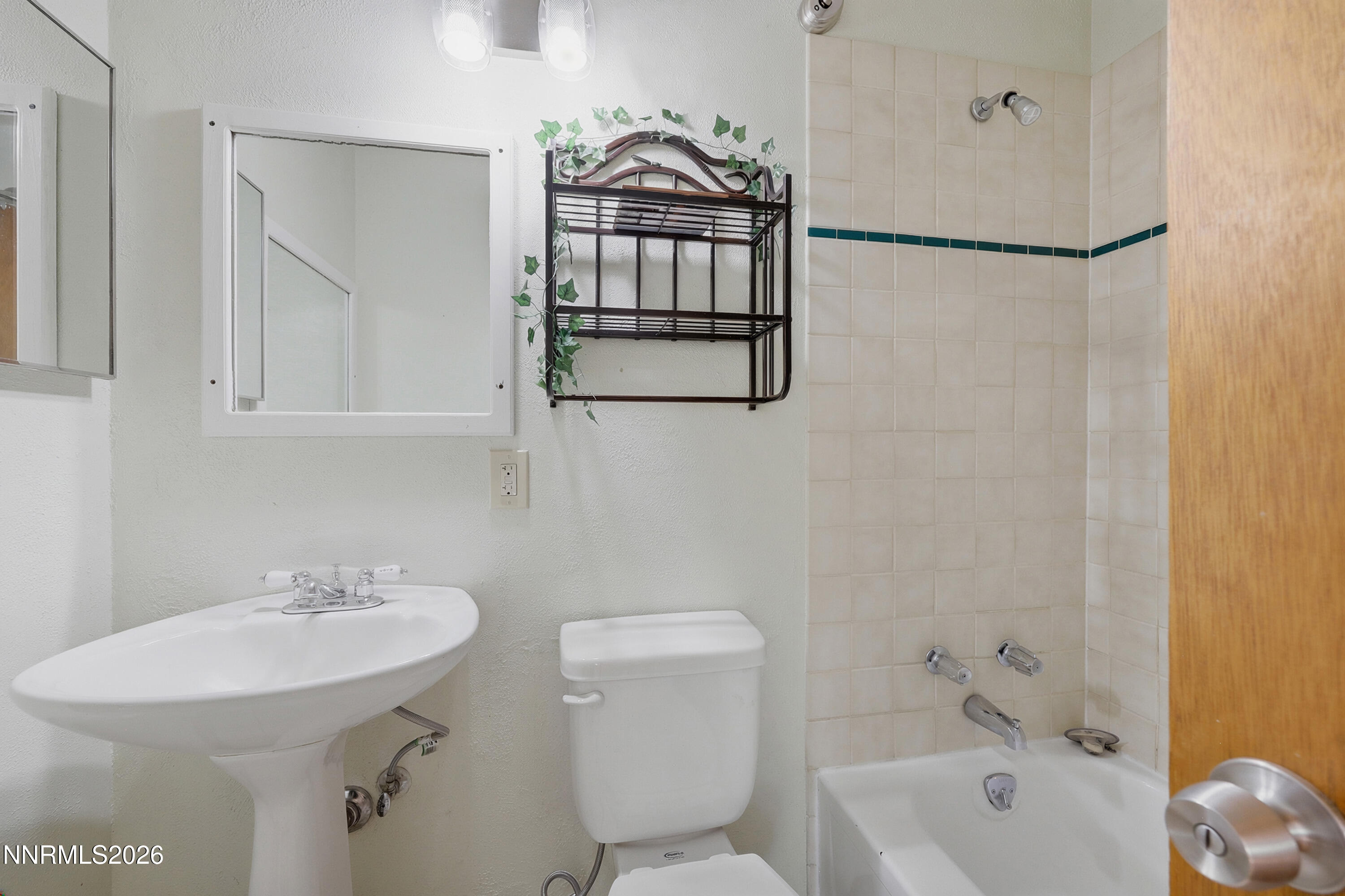 1215 Colusa Drive Property Photo 19