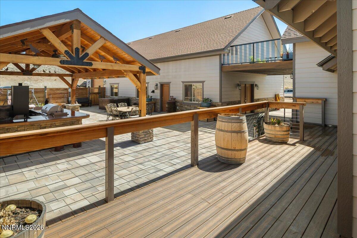 6000 Winnemucca Ranch Road Property Photo 9