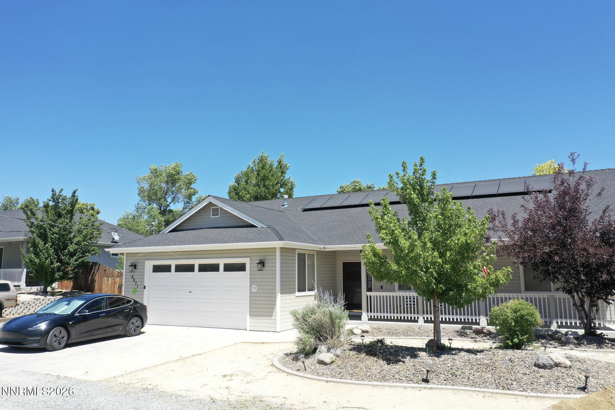 4571 E Nye Lane Property Photo 1