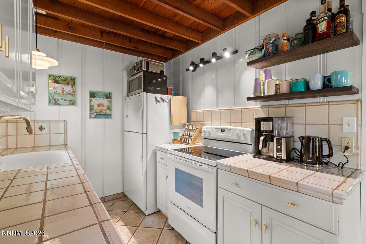 3680 Aspen Avenue Property Photo 14
