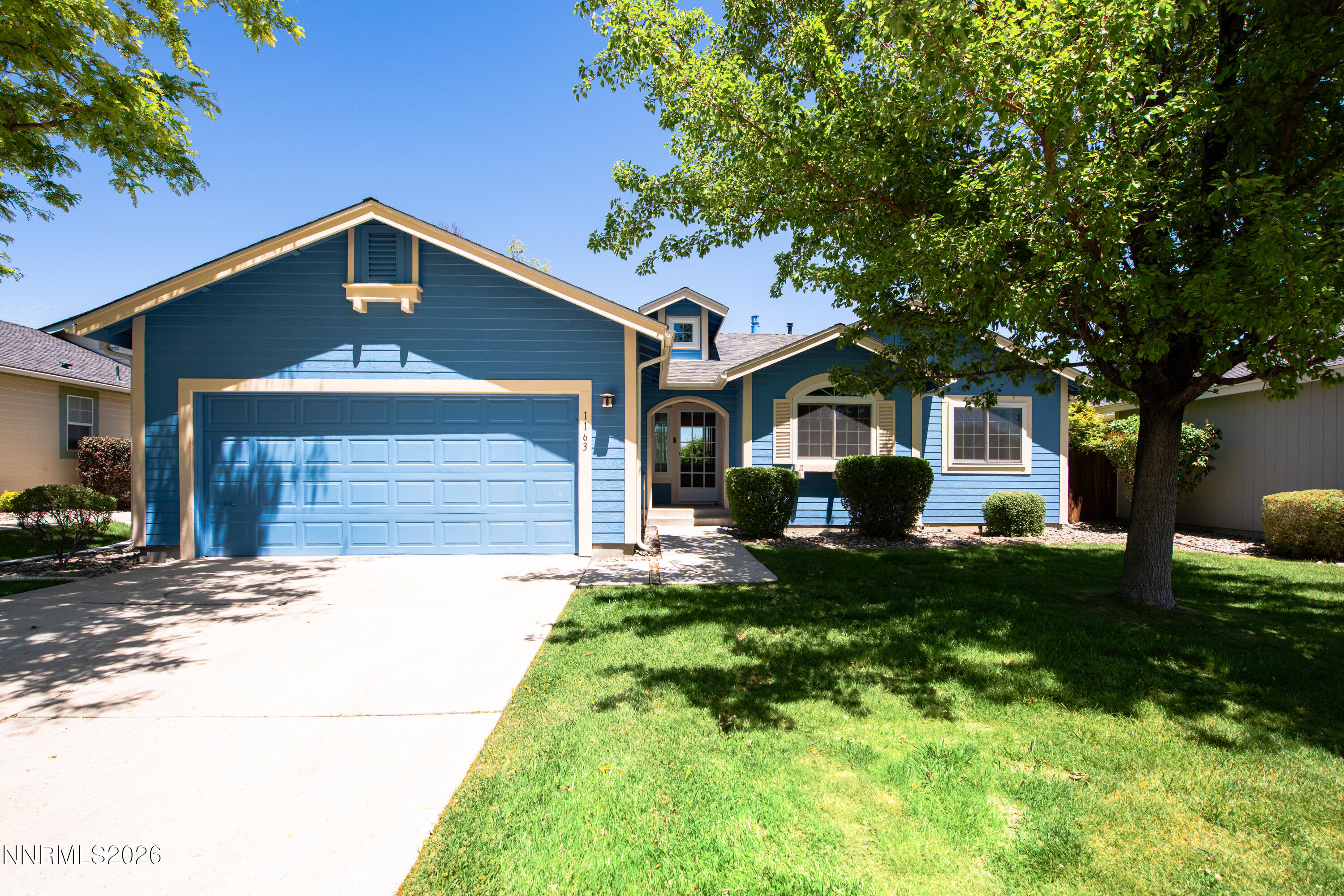 1163 White Oak Loop Property Photo 1