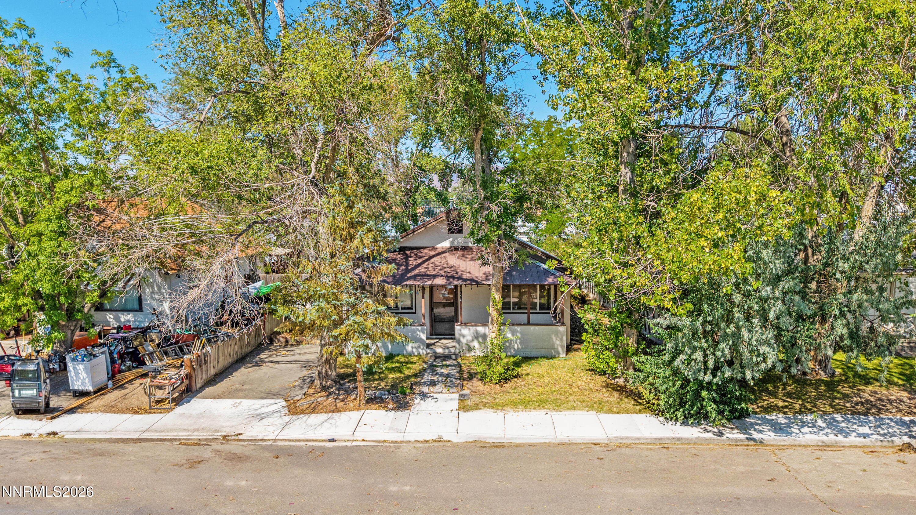 155 E 5th Street Property Photo 4