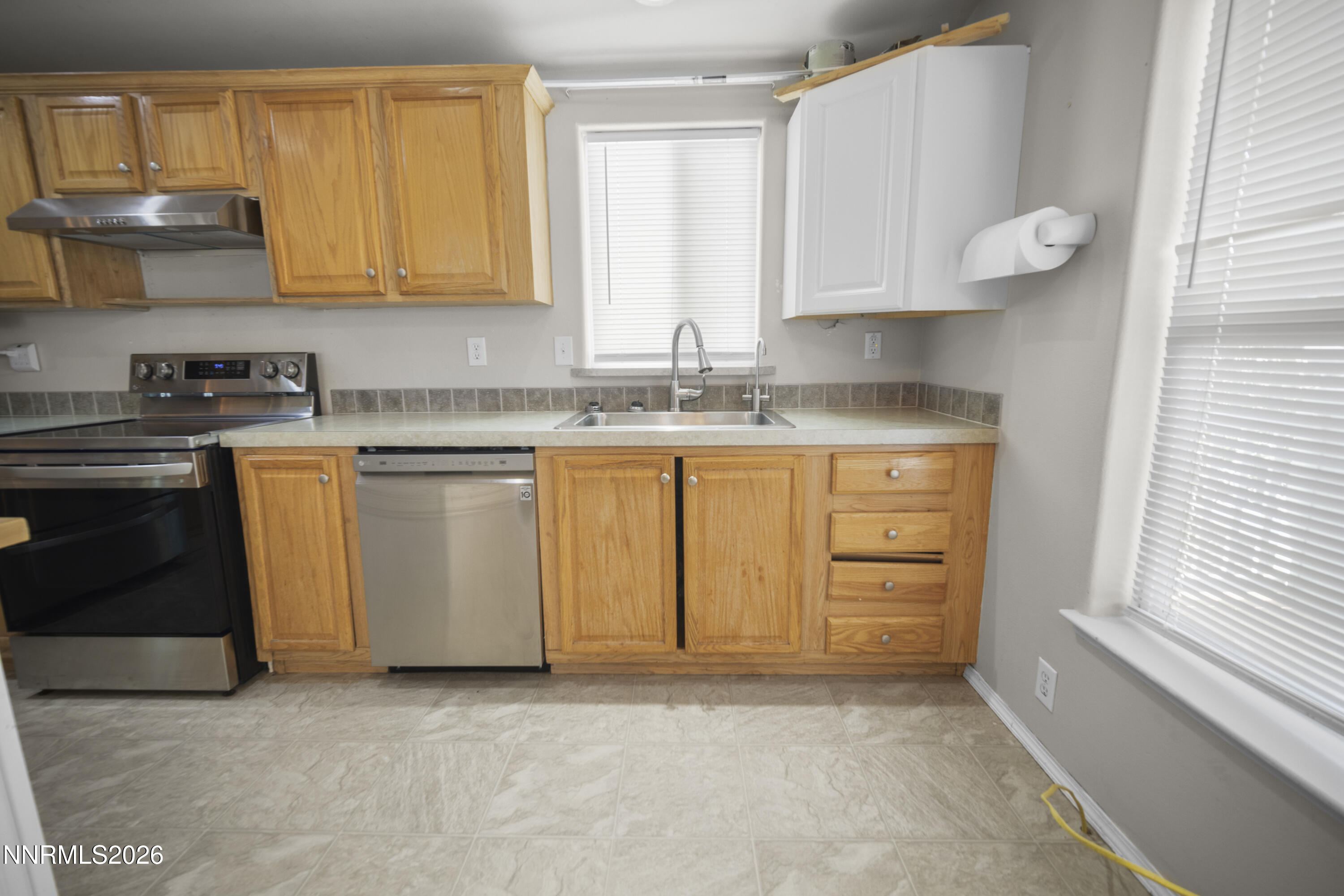 3614 Deodar Street Property Photo 6