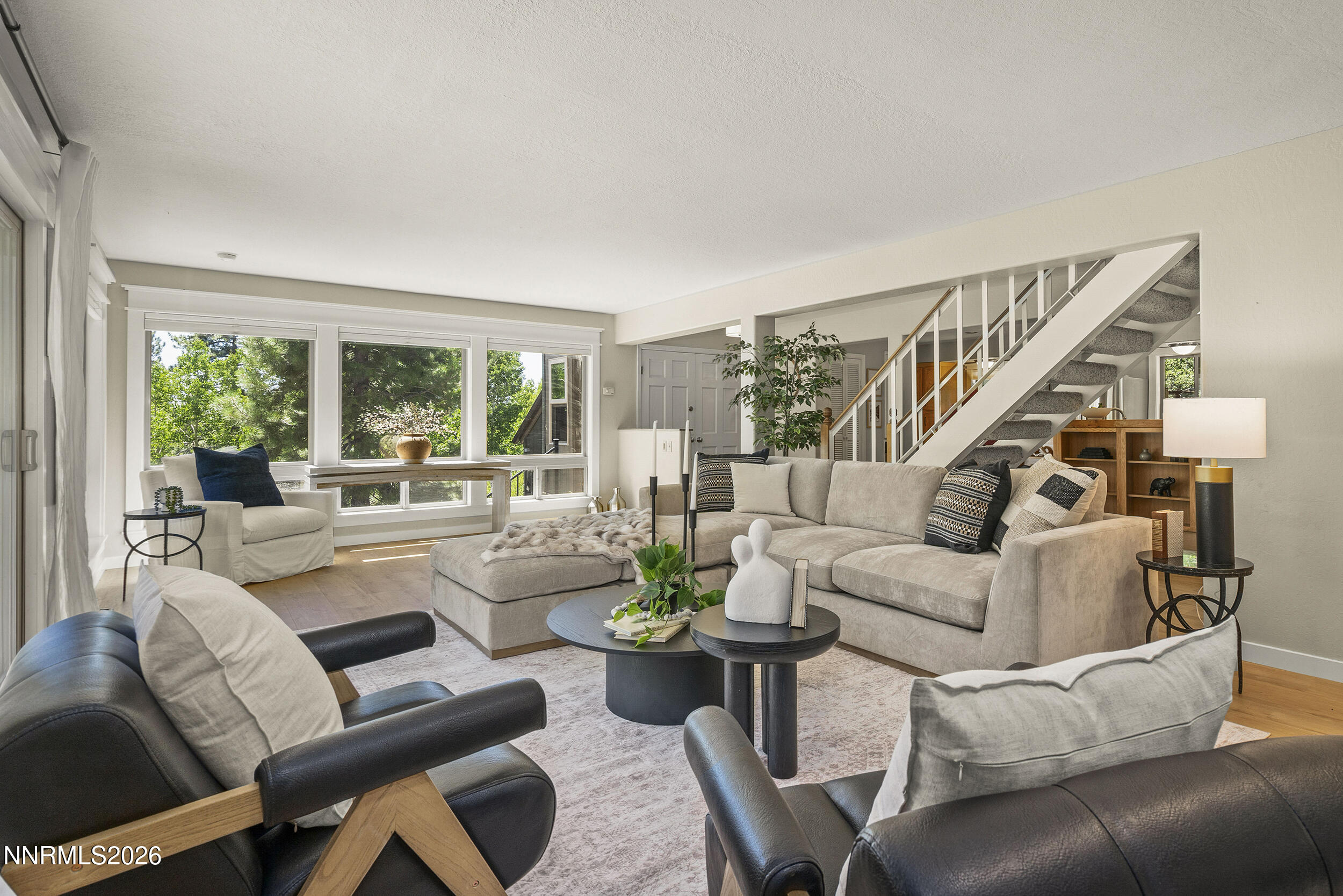 1008 Galaxy Way Property Photo 6