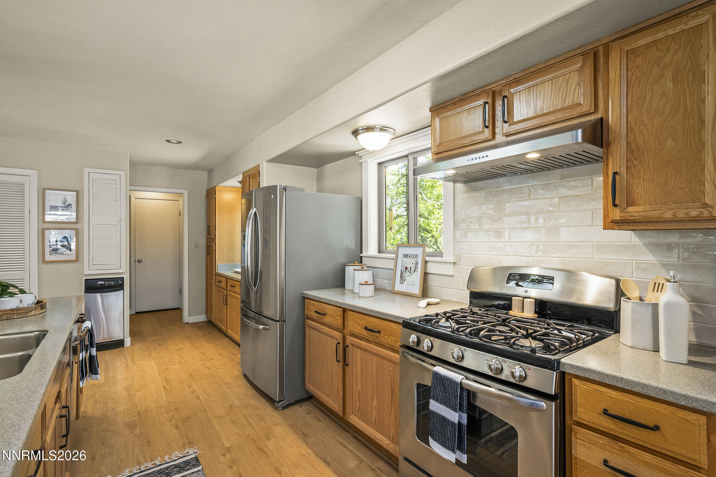 1008 Galaxy Way Property Photo 10