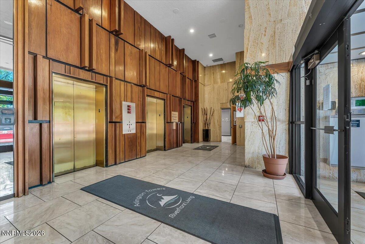 100 N Arlington Avenue Unit 15c Property Photo 4