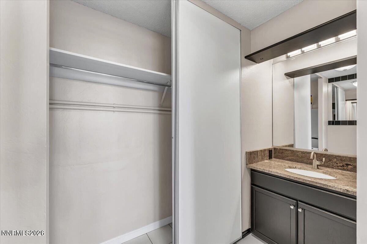 100 N Arlington Avenue Unit 15c Property Photo 16
