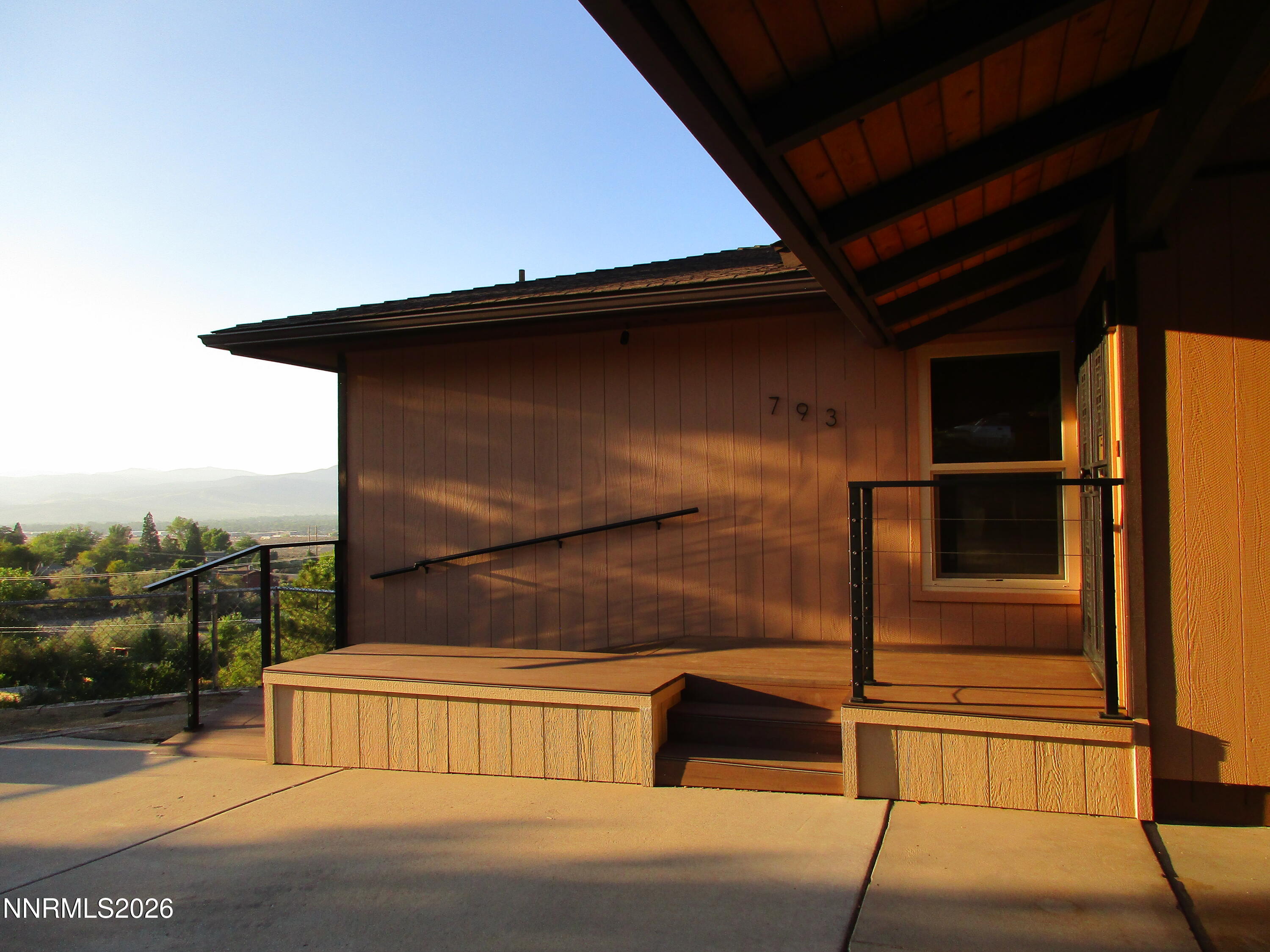 793 N Sutro Terrace Property Photo 4