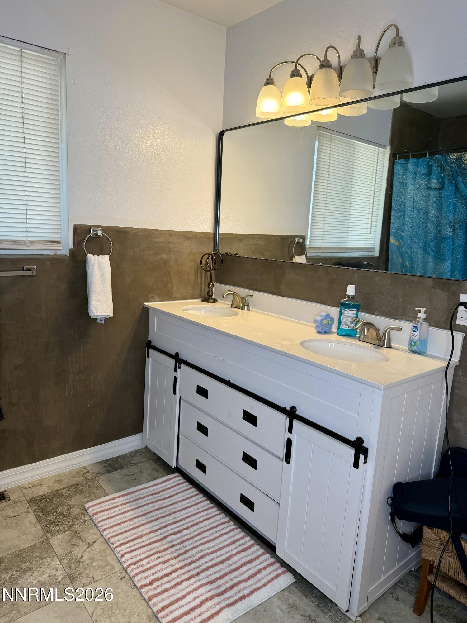 100 Pleasant Street Property Photo 12