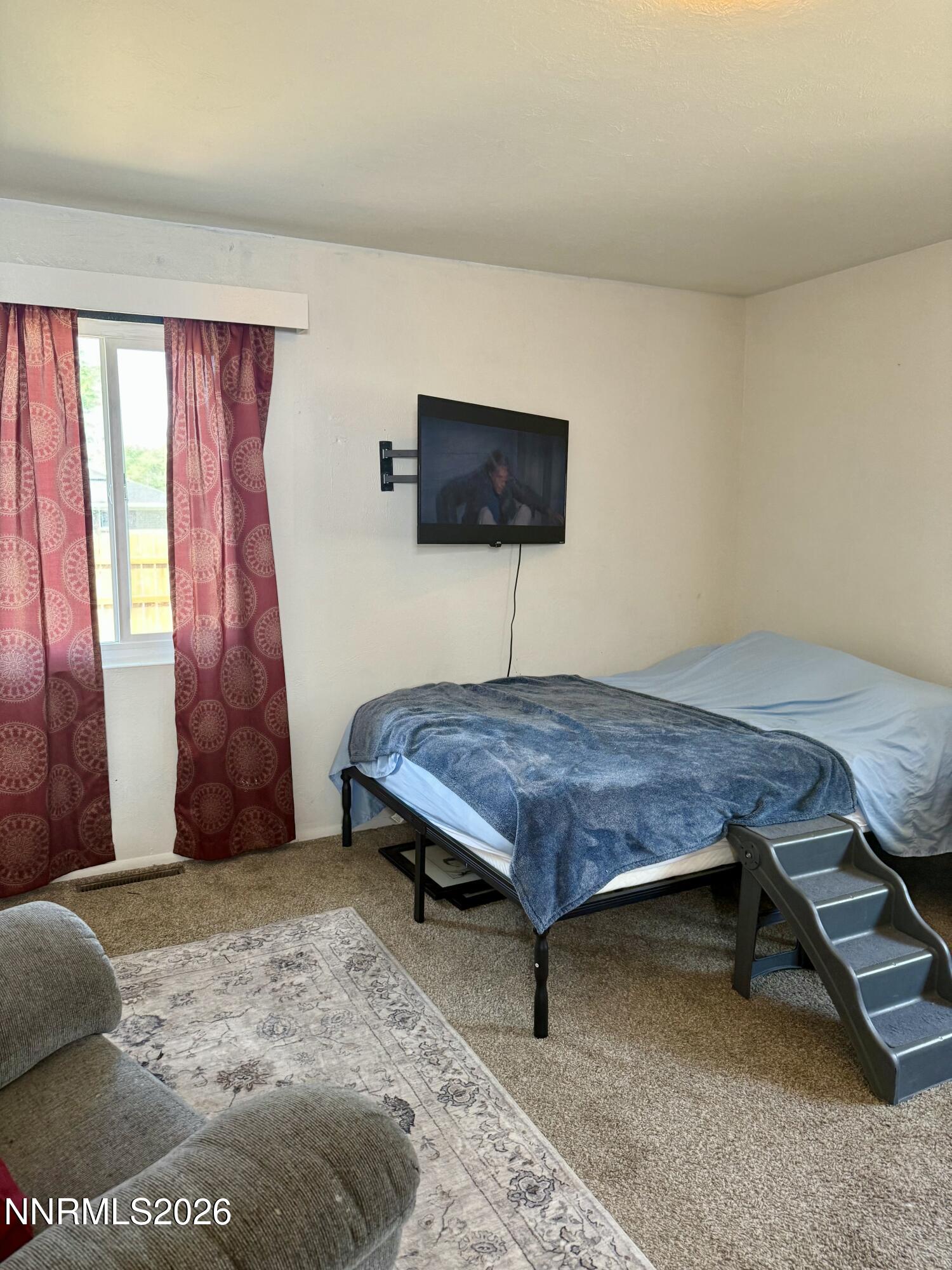 100 Pleasant Street Property Photo 17