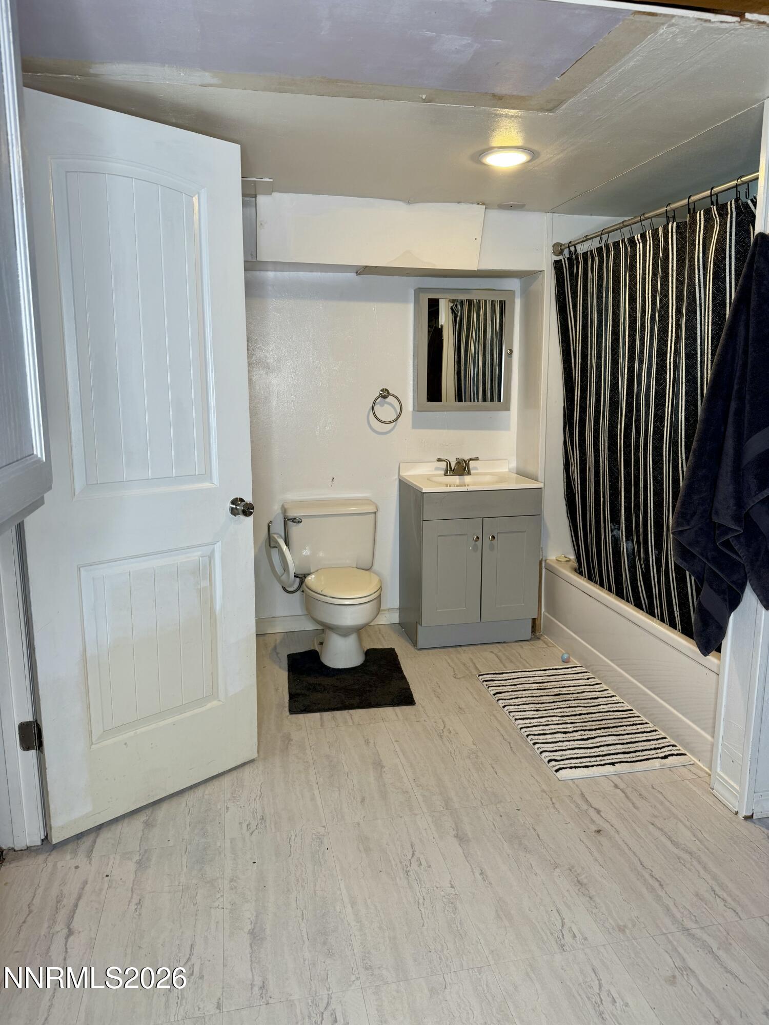 100 Pleasant Street Property Photo 20