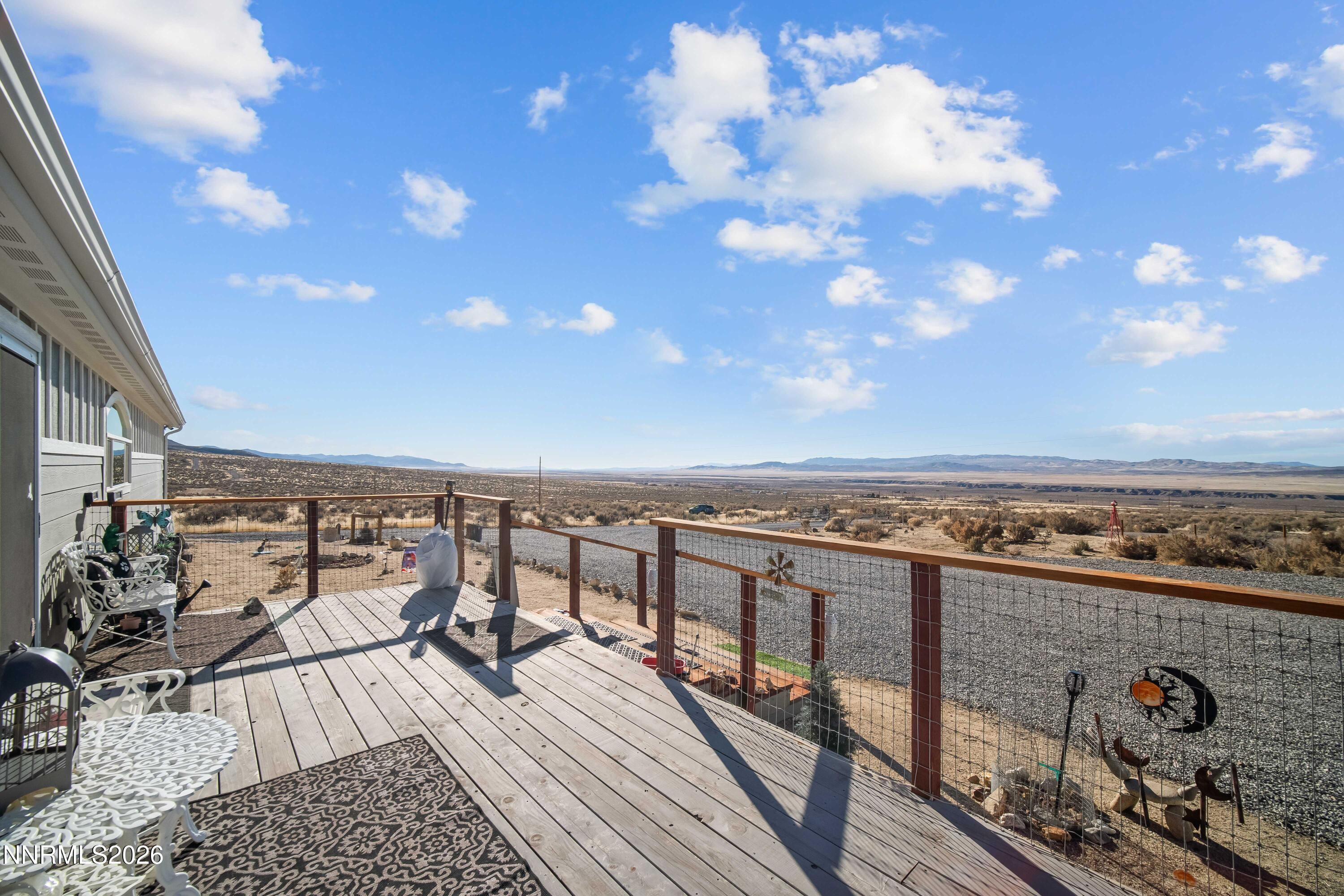 12710 Carson Drive Property Photo 5