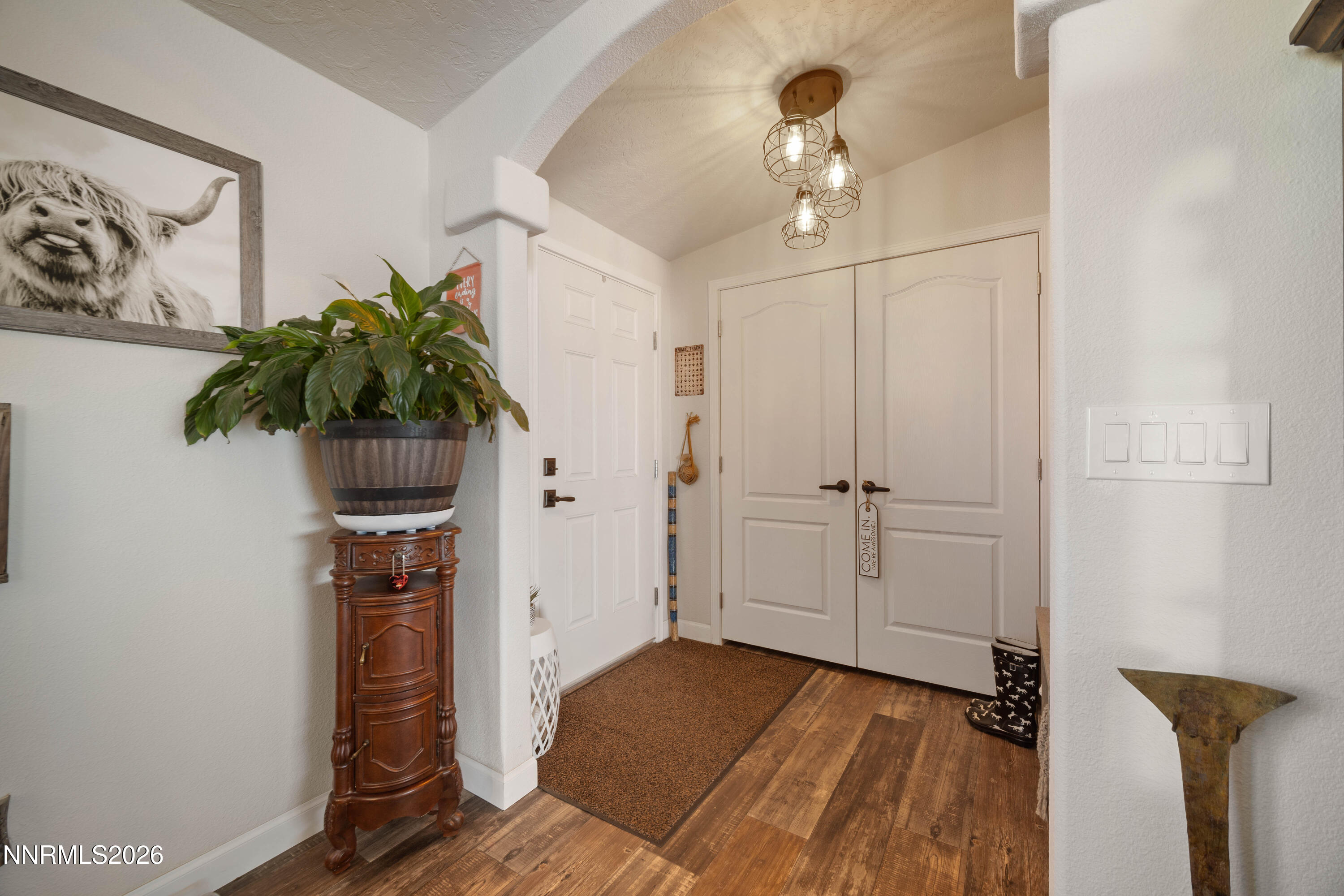 12710 Carson Drive Property Photo 10
