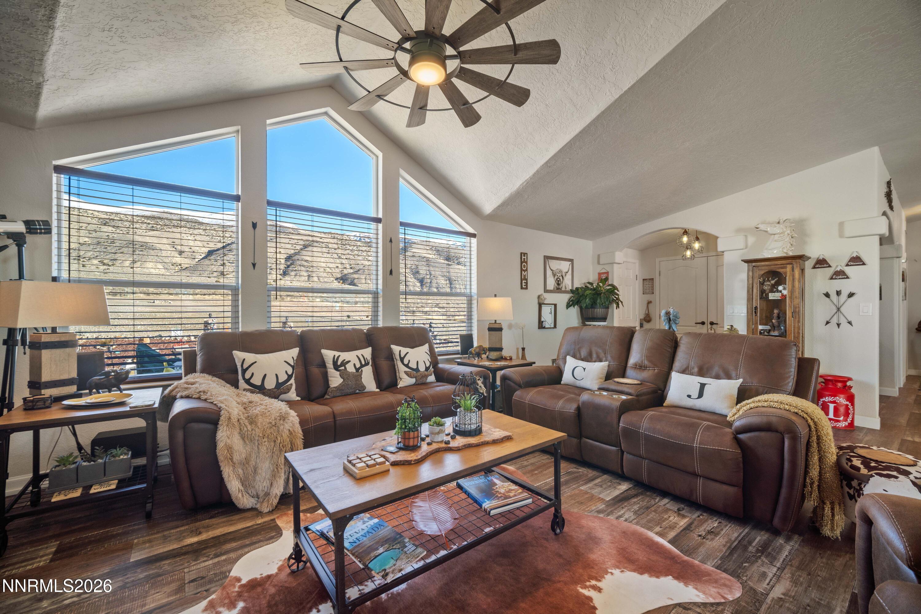 12710 Carson Drive Property Photo 15