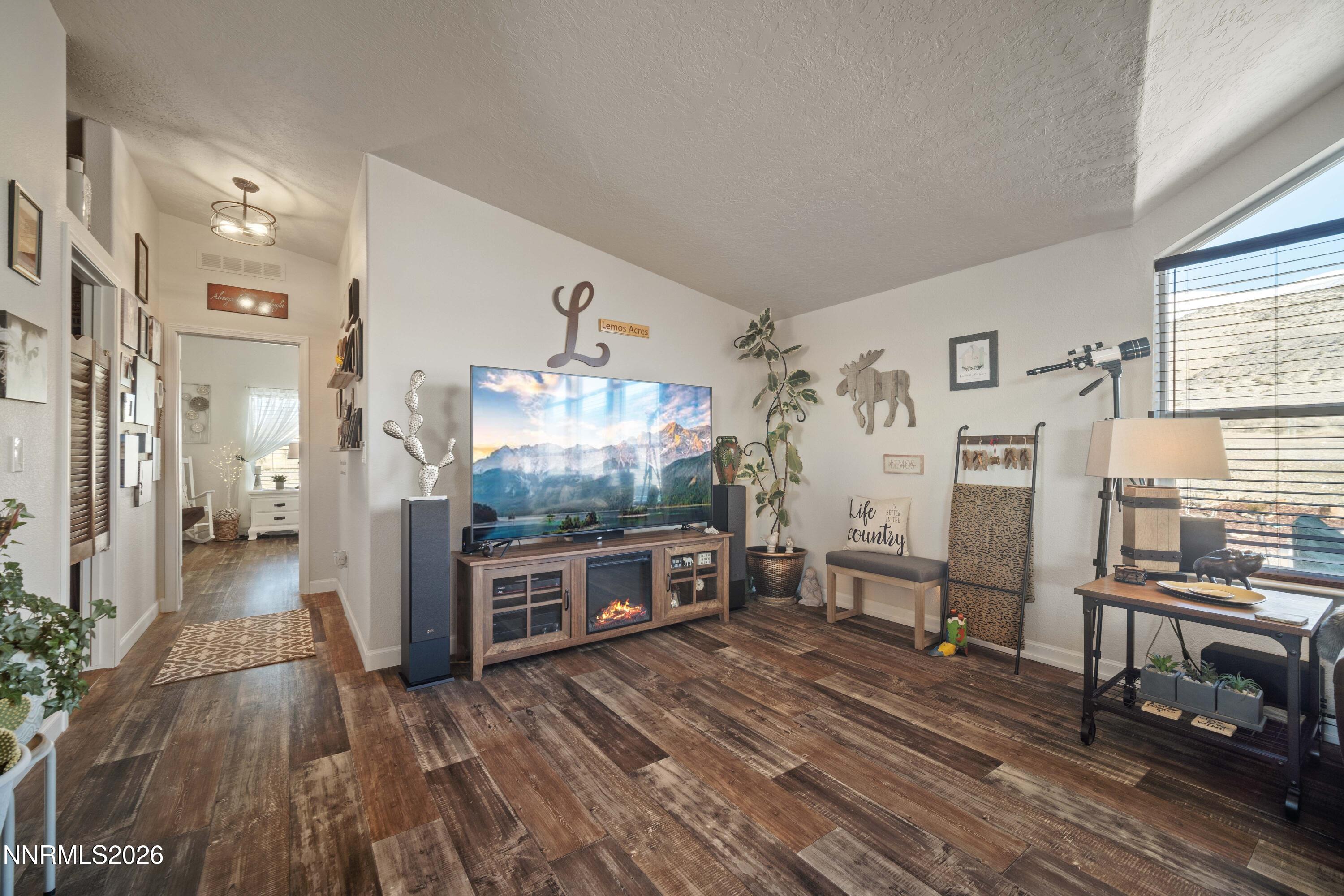 12710 Carson Drive Property Photo 16