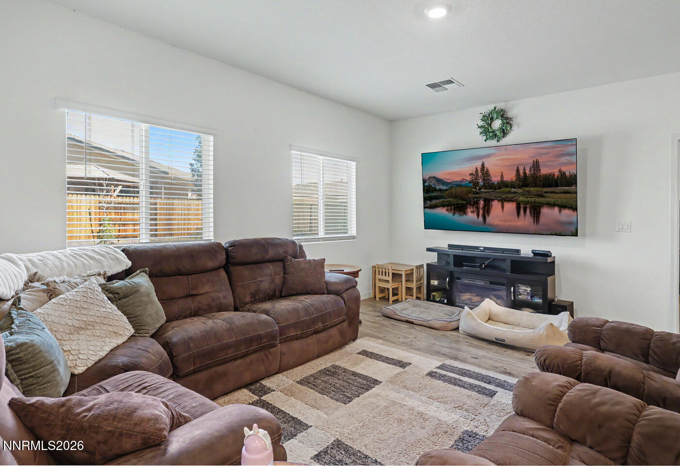 1040 Conifer Drive Property Photo 3