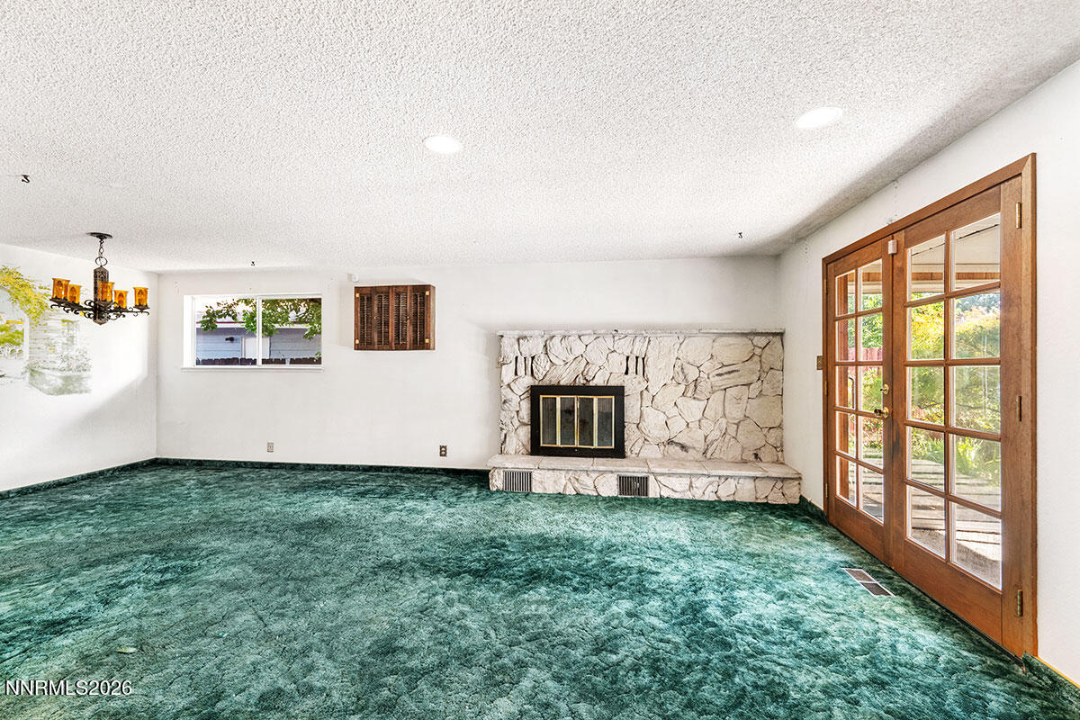 2880 Caballo Drive Property Photo 8