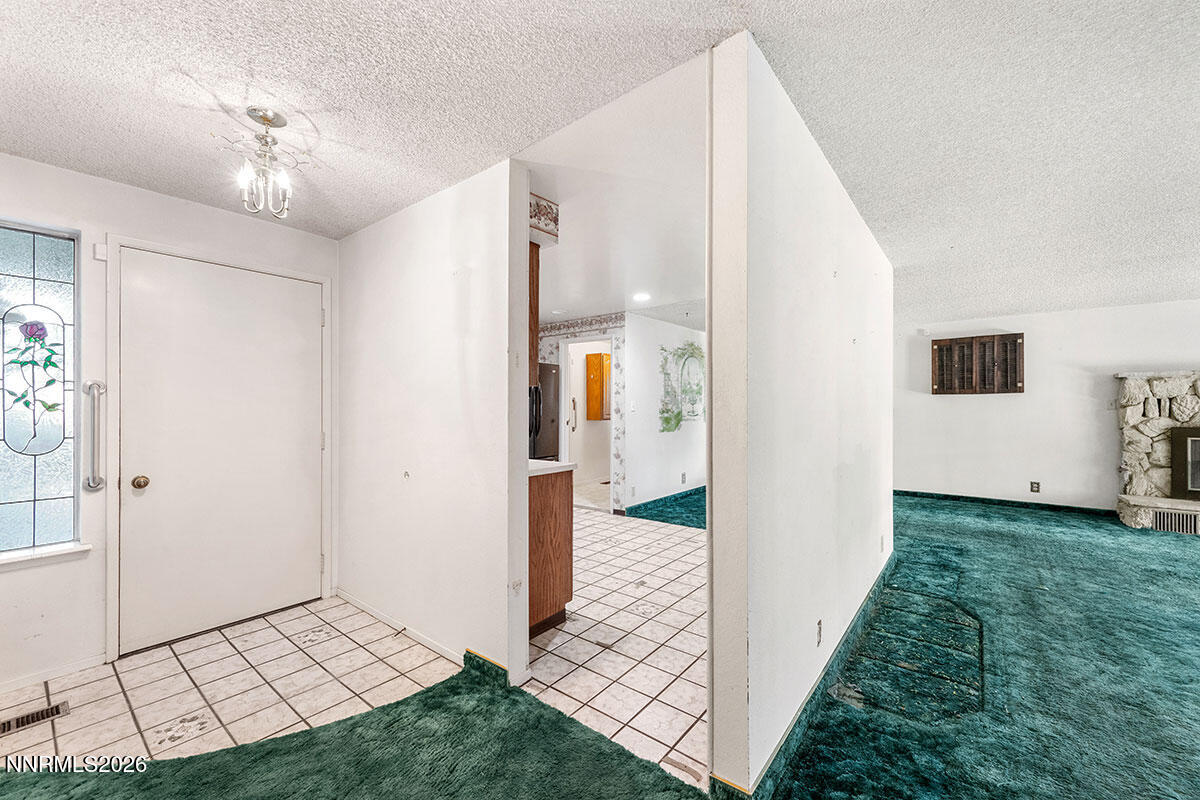 2880 Caballo Drive Property Photo 9